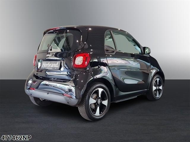 Fahrzeugabbildung Smart ForTwo EQ Navi Media Zusatzinstrumente LMF 15