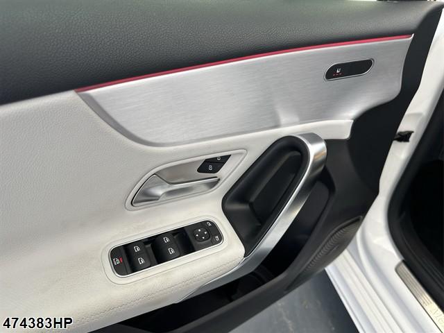 Fahrzeugabbildung Mercedes-Benz A 200 AMG MBUX Soundsystem Rückfahrkam.Ambiente