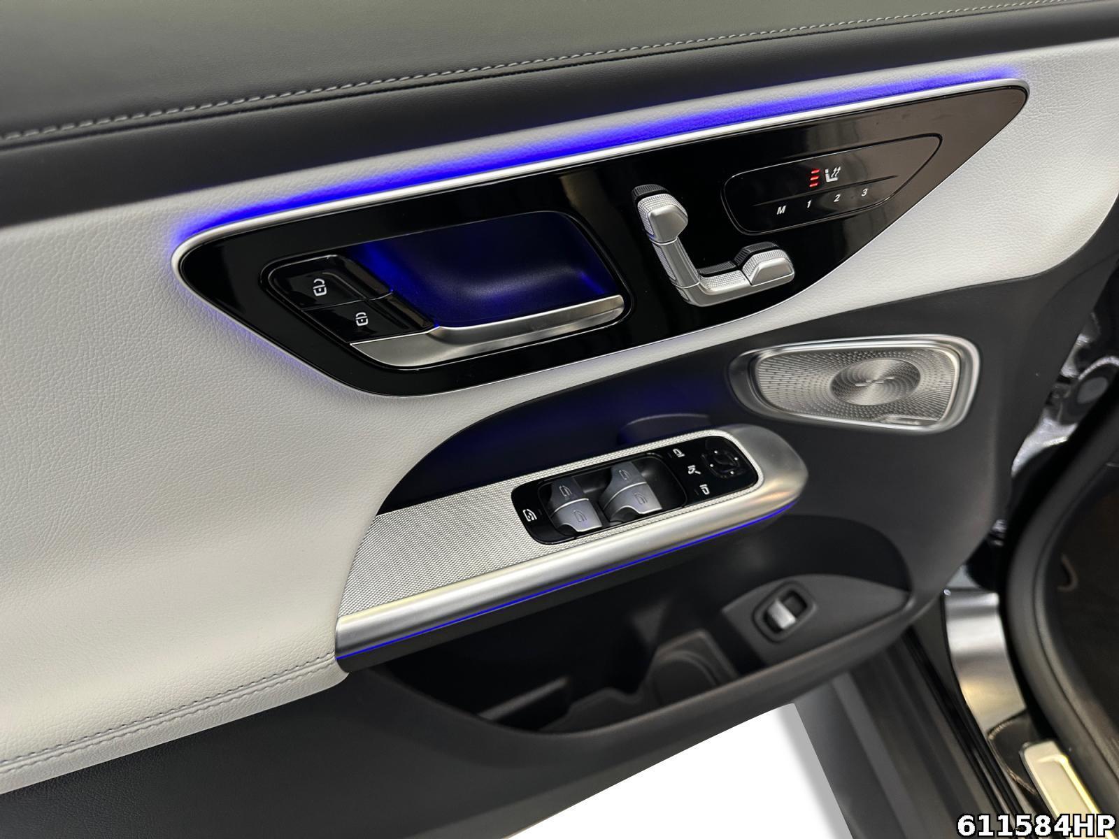 Fahrzeugabbildung Mercedes-Benz GLC 300 de 4M AMG Pano AHK DistronicMemory 360°