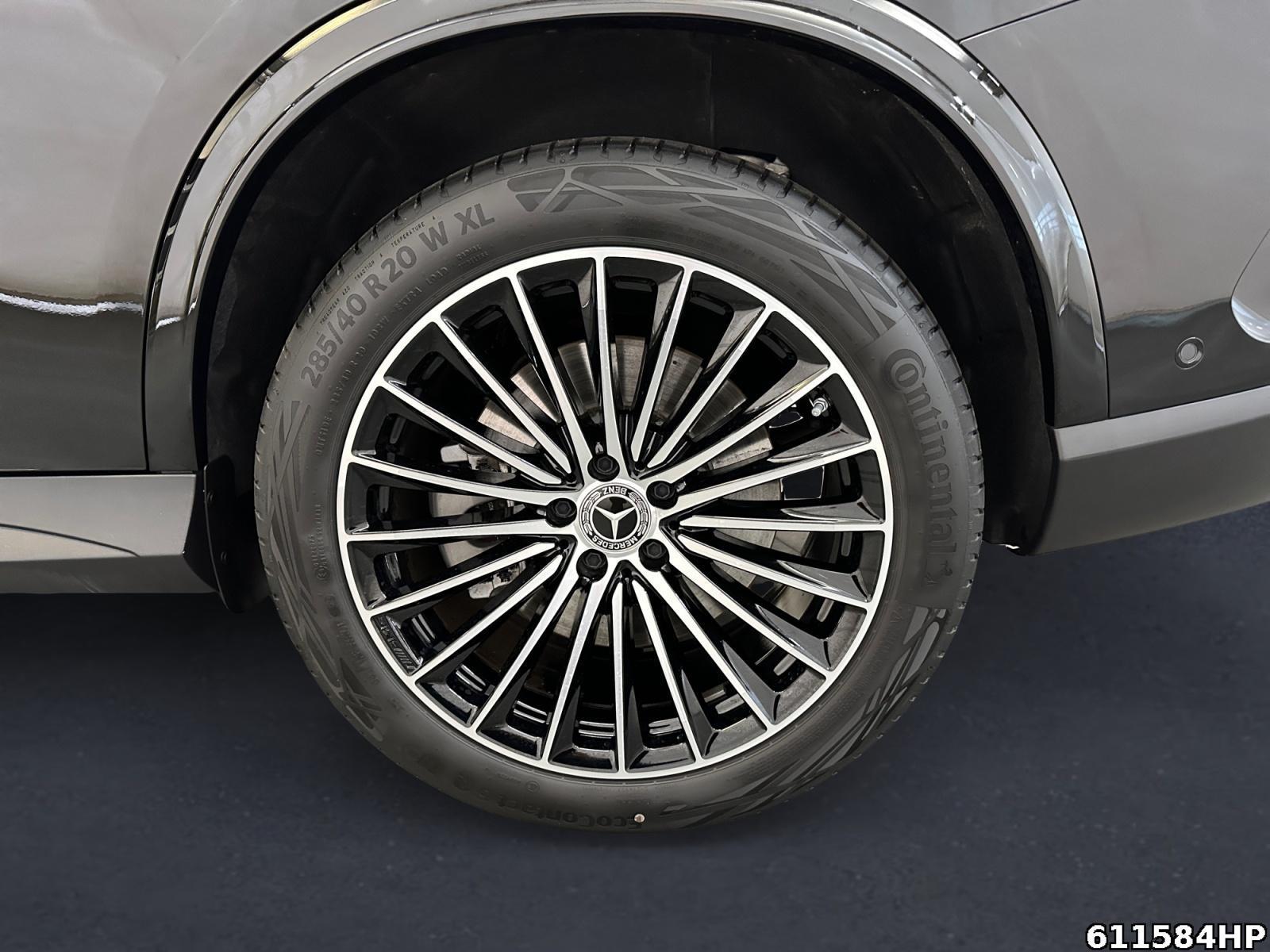 Fahrzeugabbildung Mercedes-Benz GLC 300 de 4M AMG Pano AHK DistronicMemory 360°