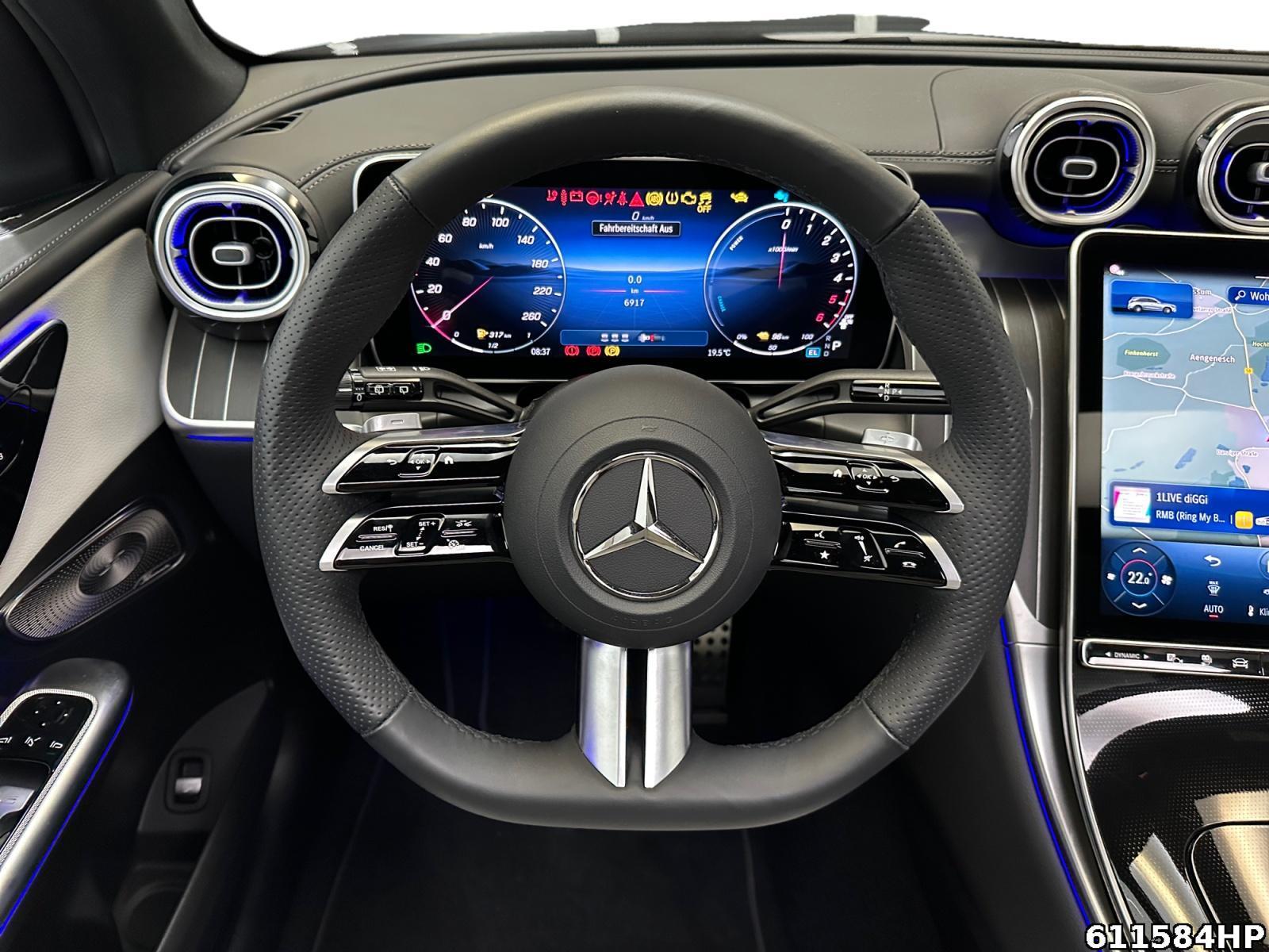 Fahrzeugabbildung Mercedes-Benz GLC 300 de 4M AMG Pano AHK DistronicMemory 360°