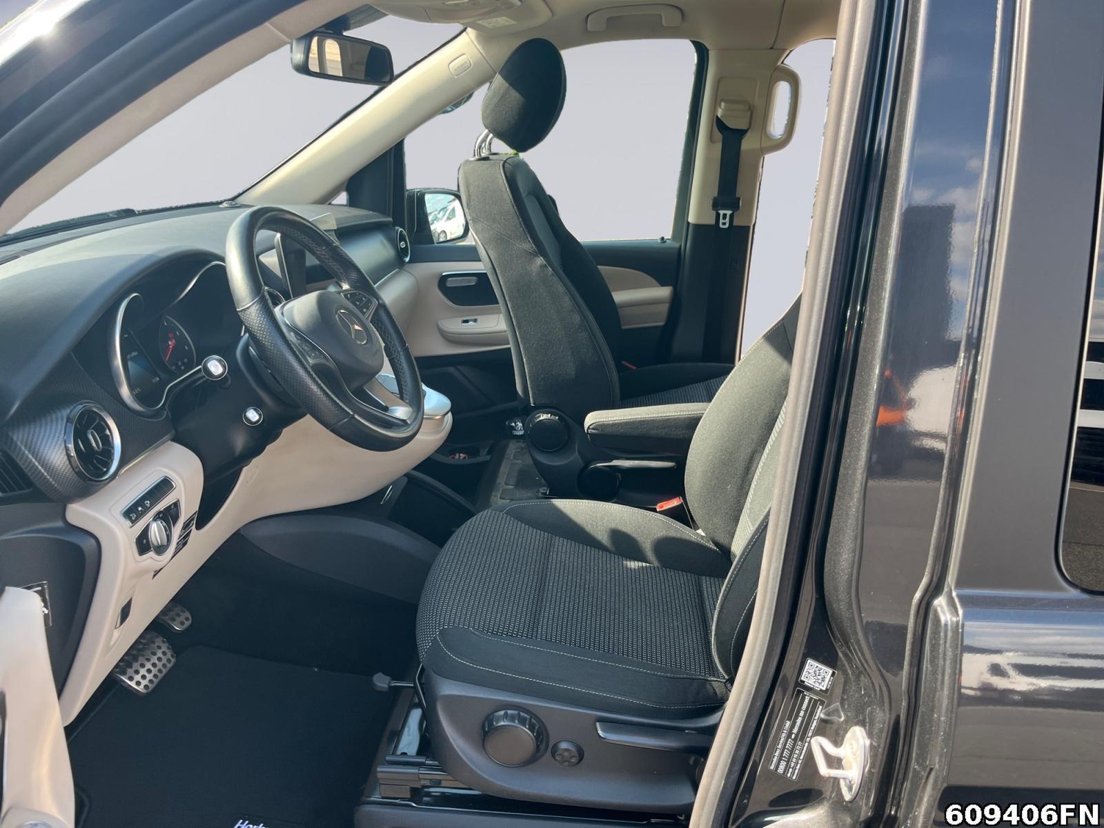Fahrzeugabbildung Mercedes-Benz V 300 Marco Polo 4 Matic V300 ArtVenture-Easy Up