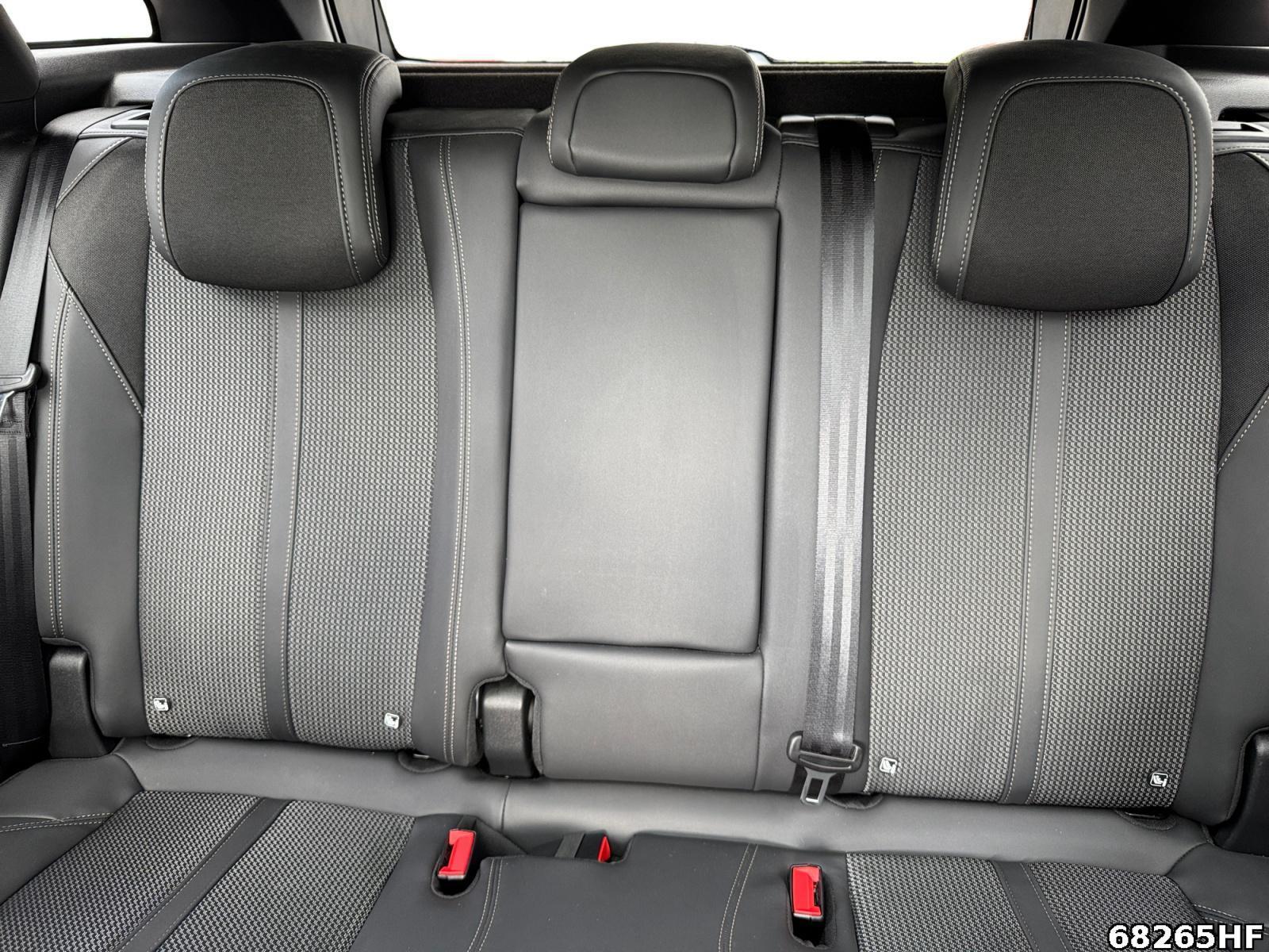 Fahrzeugabbildung Peugeot 3008 1.6 Hybrid 225 (Plug-In), GT