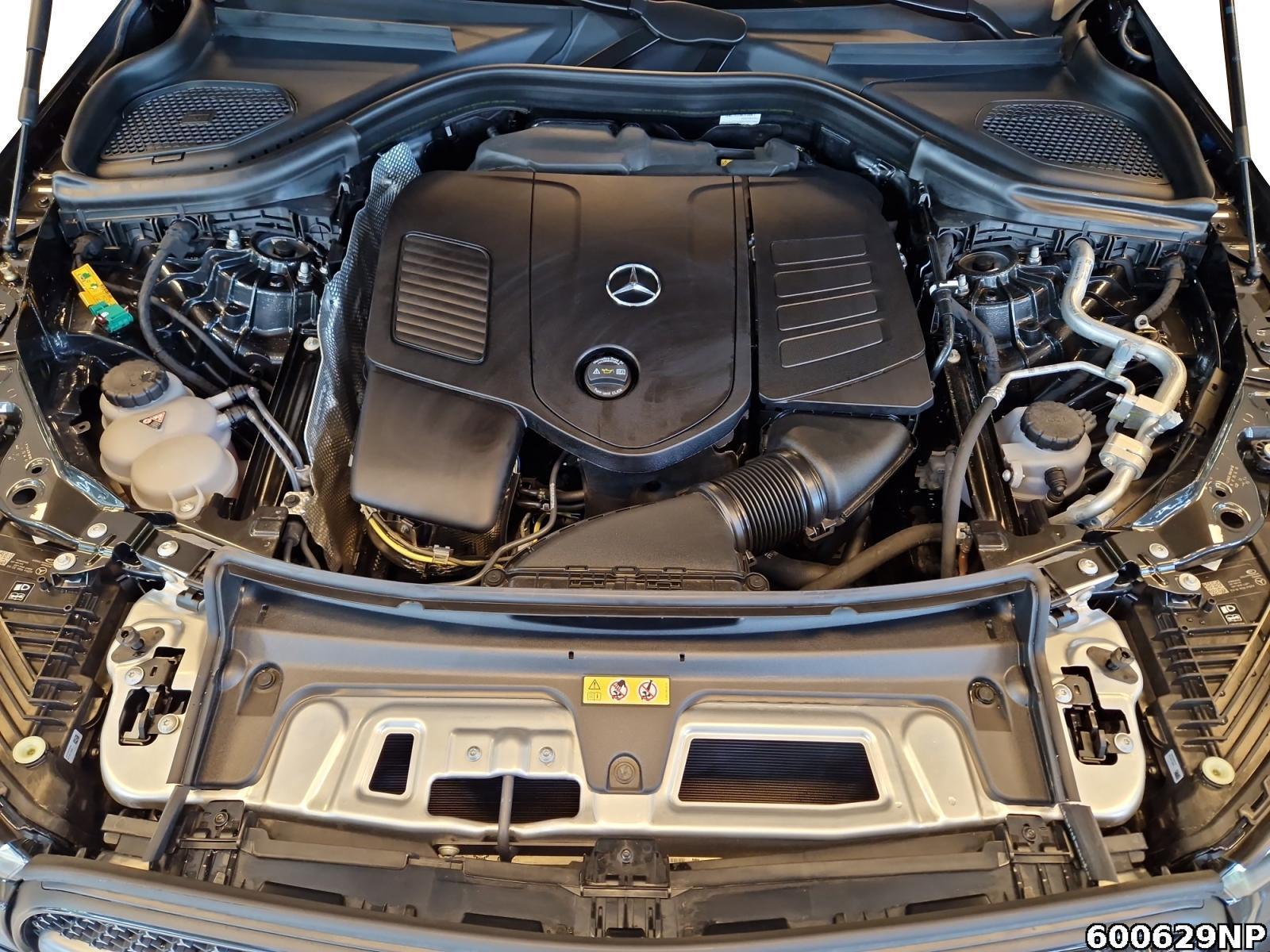 Fahrzeugabbildung Mercedes-Benz GLC 300 e 4M AMG Coupé AHK Pano BURMESTER 360°