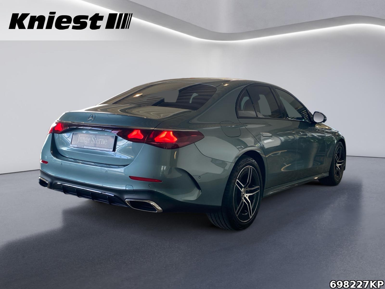 Fahrzeugabbildung Mercedes-Benz E 220 d AMG AHK Night Totw. Kamera Ambiente+ 19