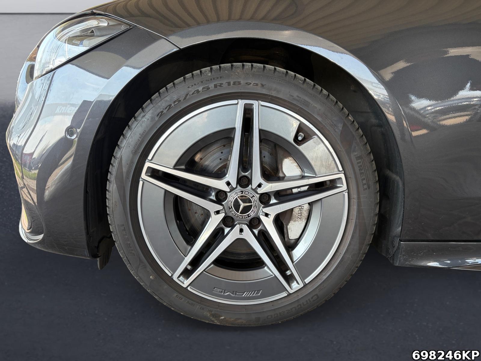 Fahrzeugabbildung Mercedes-Benz C 300 T AMG Line AHK 360° Digital Light Memory.