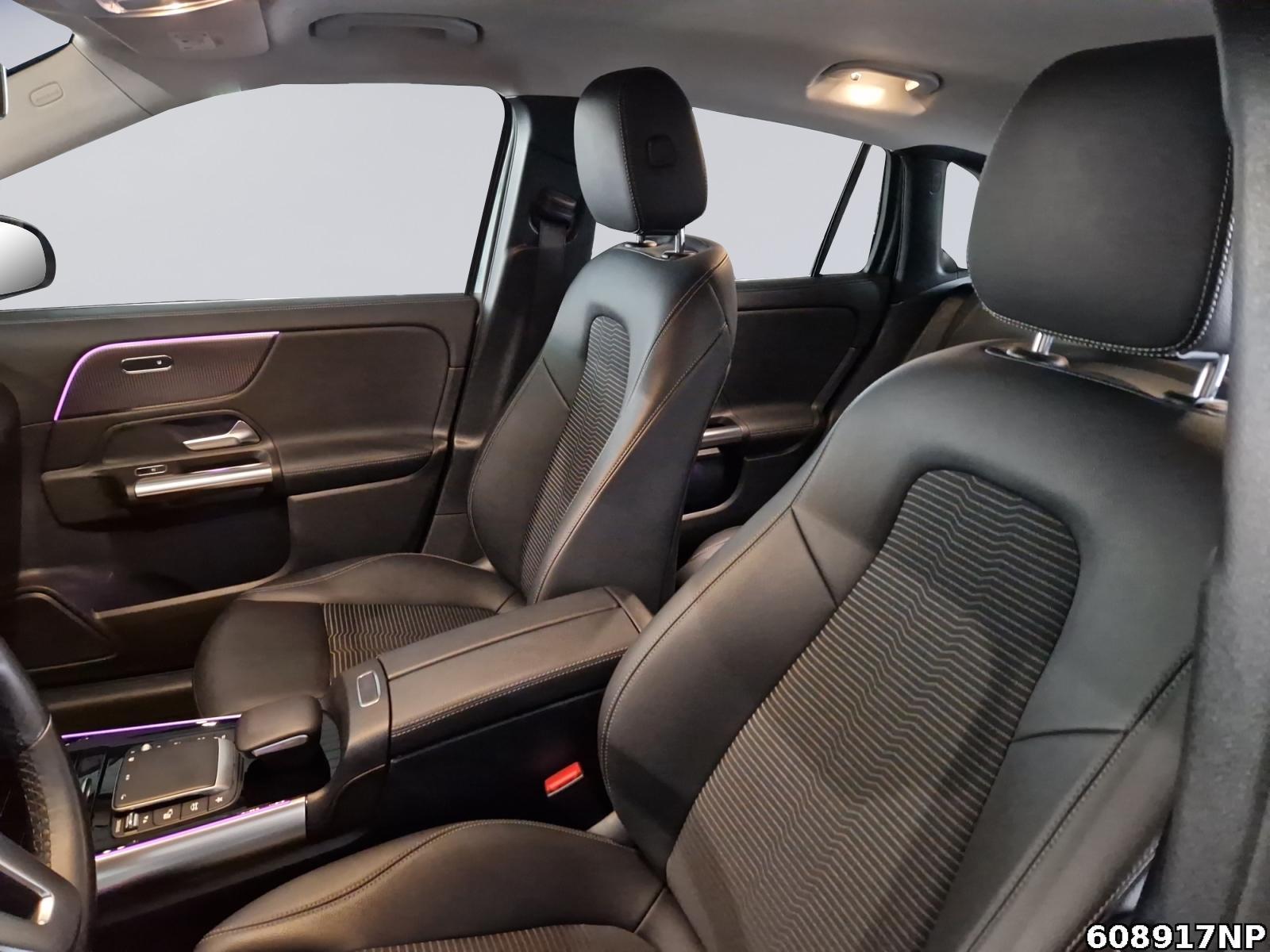 Fahrzeugabbildung Mercedes-Benz GLA 250 e Progressive AHK Distronic Multibeam