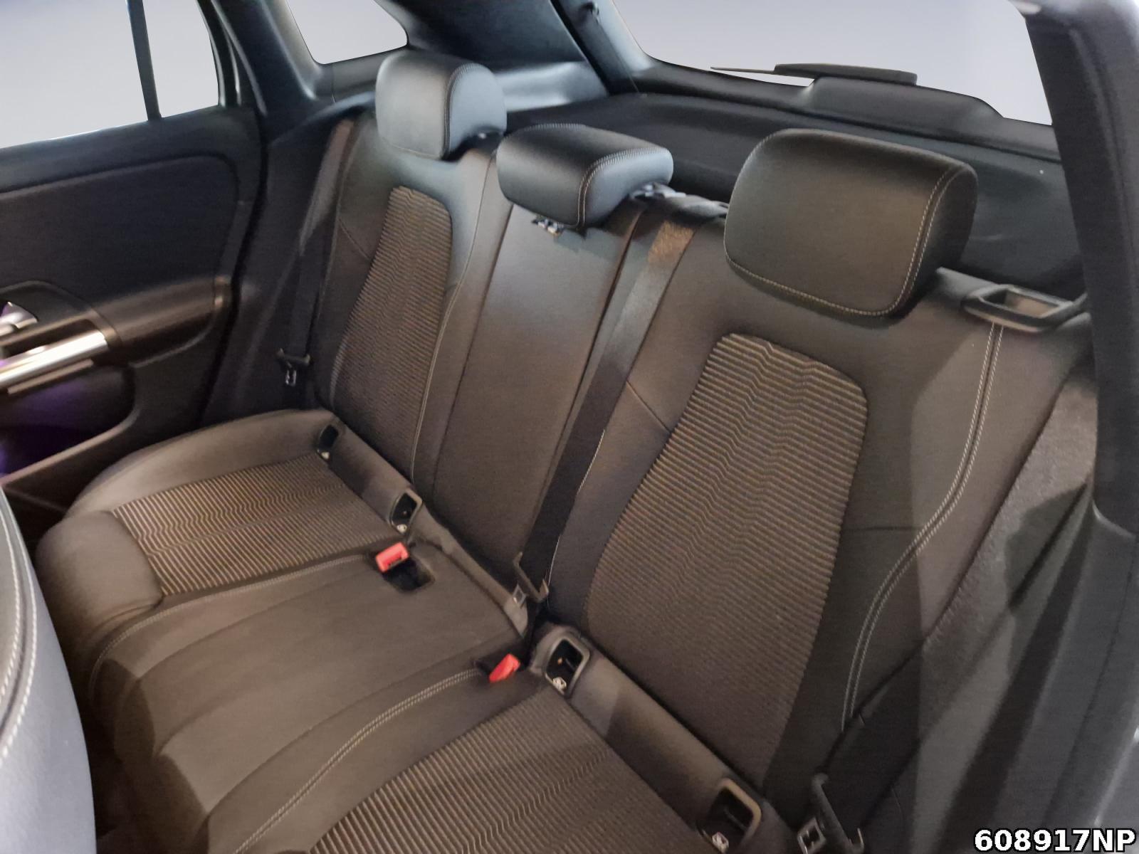Fahrzeugabbildung Mercedes-Benz GLA 250 e Progressive AHK Distronic Multibeam