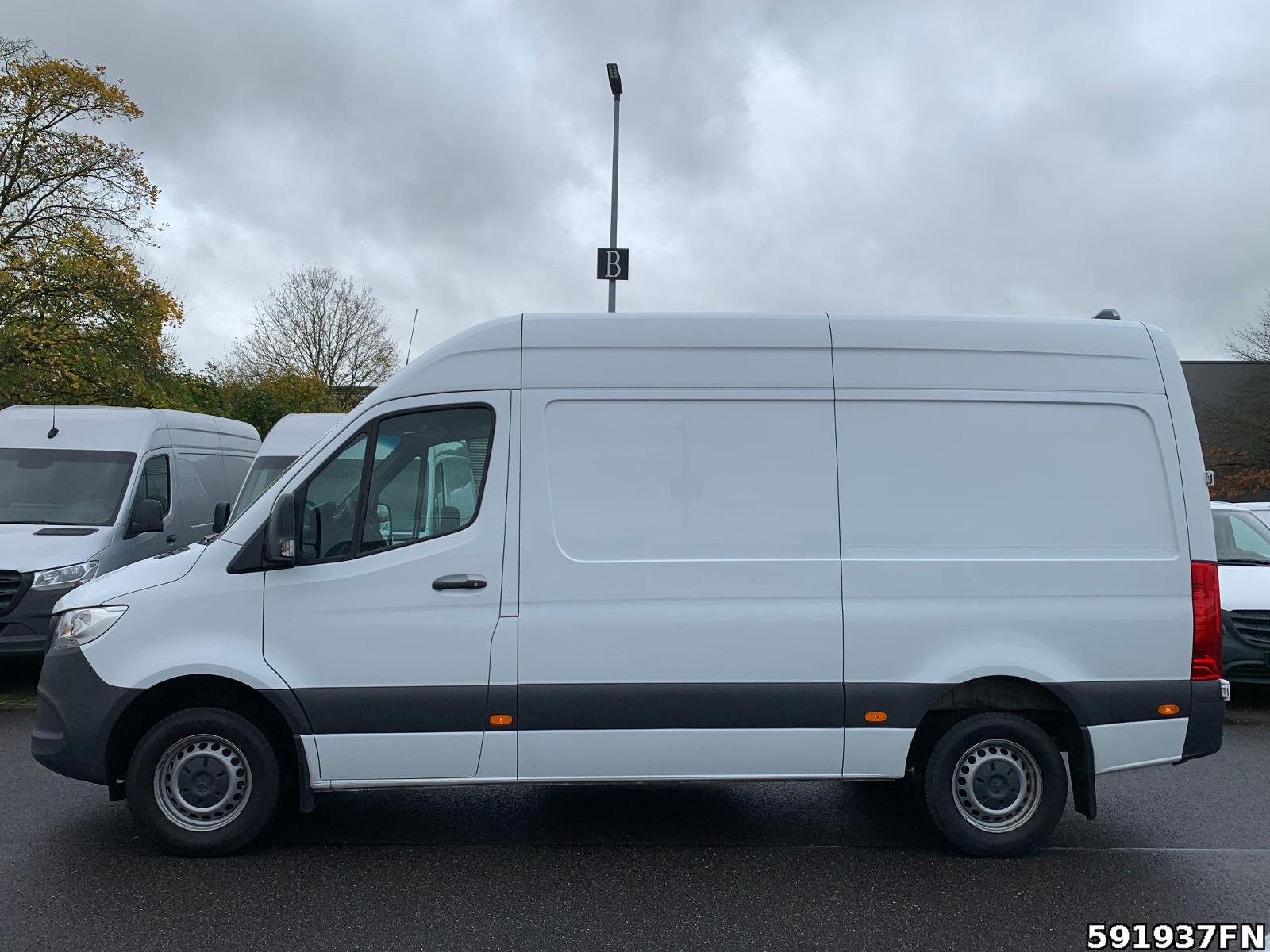 Fahrzeugabbildung Mercedes-Benz Sprinter 314 L2H2 *KLIMA*AHK 3,5*ELEKTR. TRITTST