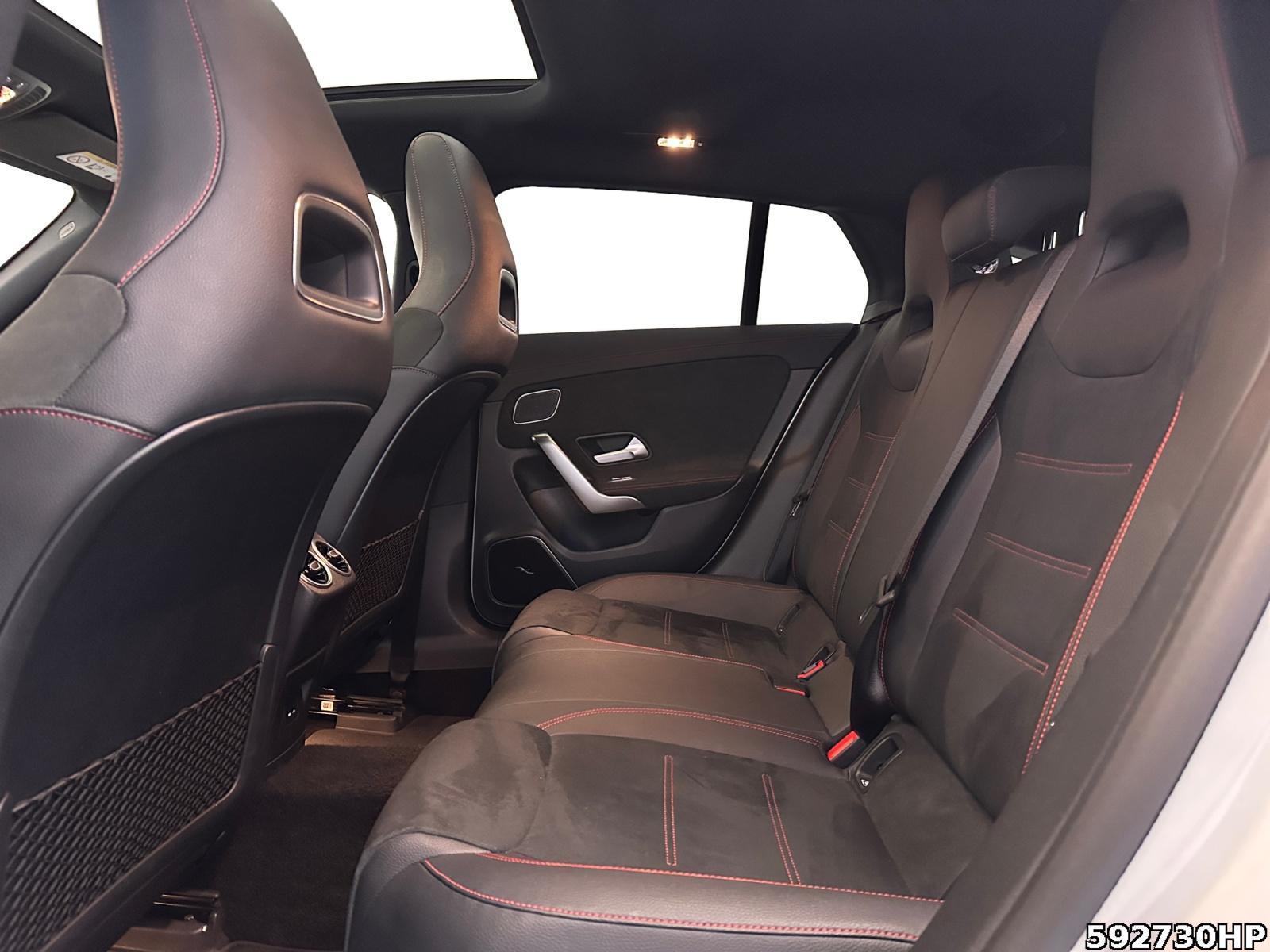 Fahrzeugabbildung Mercedes-Benz CLA 200 Shooting Brake AMG Line Burmester Pano.