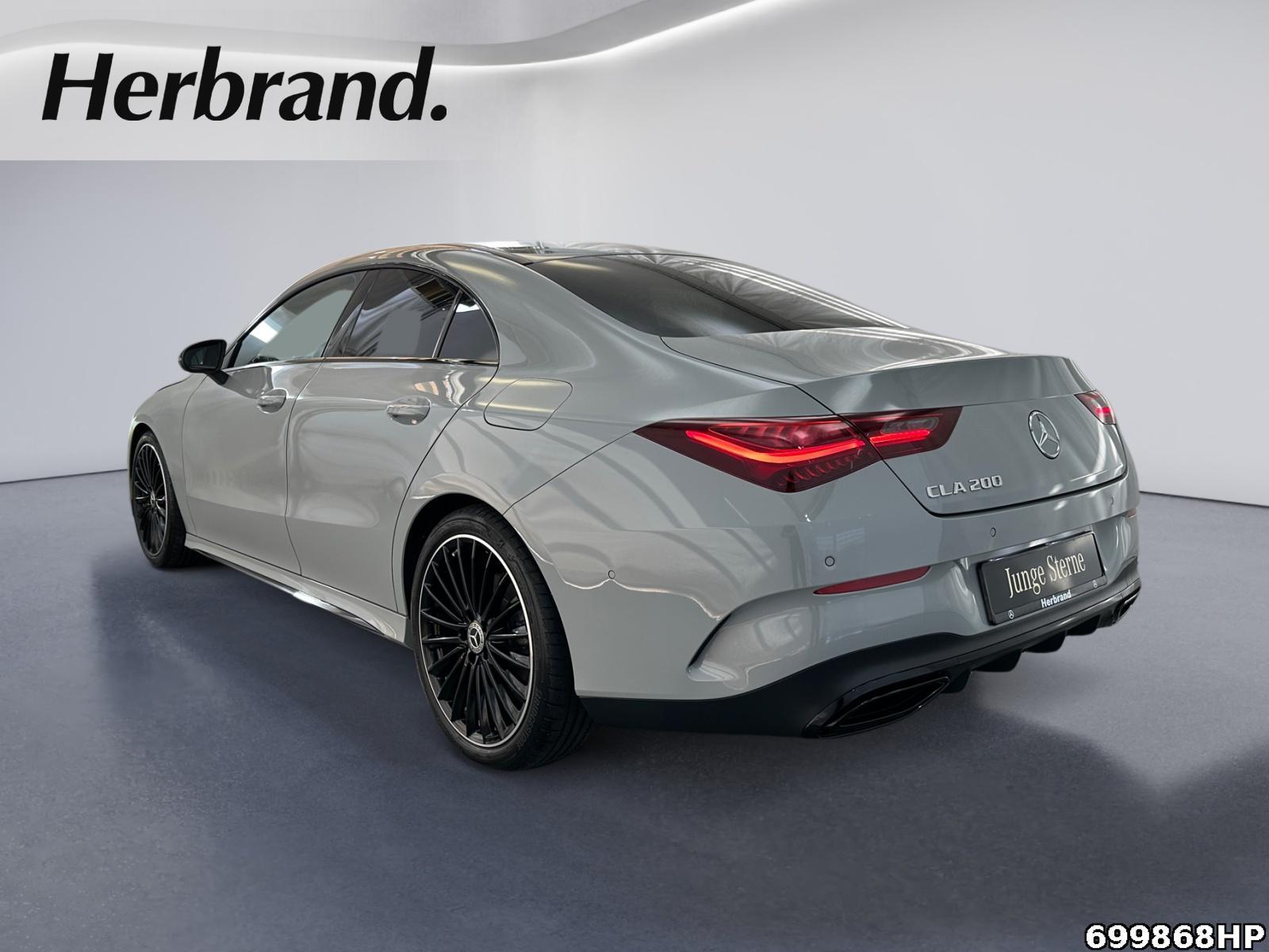 Fahrzeugabbildung Mercedes-Benz CLA 200 Coupé AMG Night DISTRONIC Kamera 19