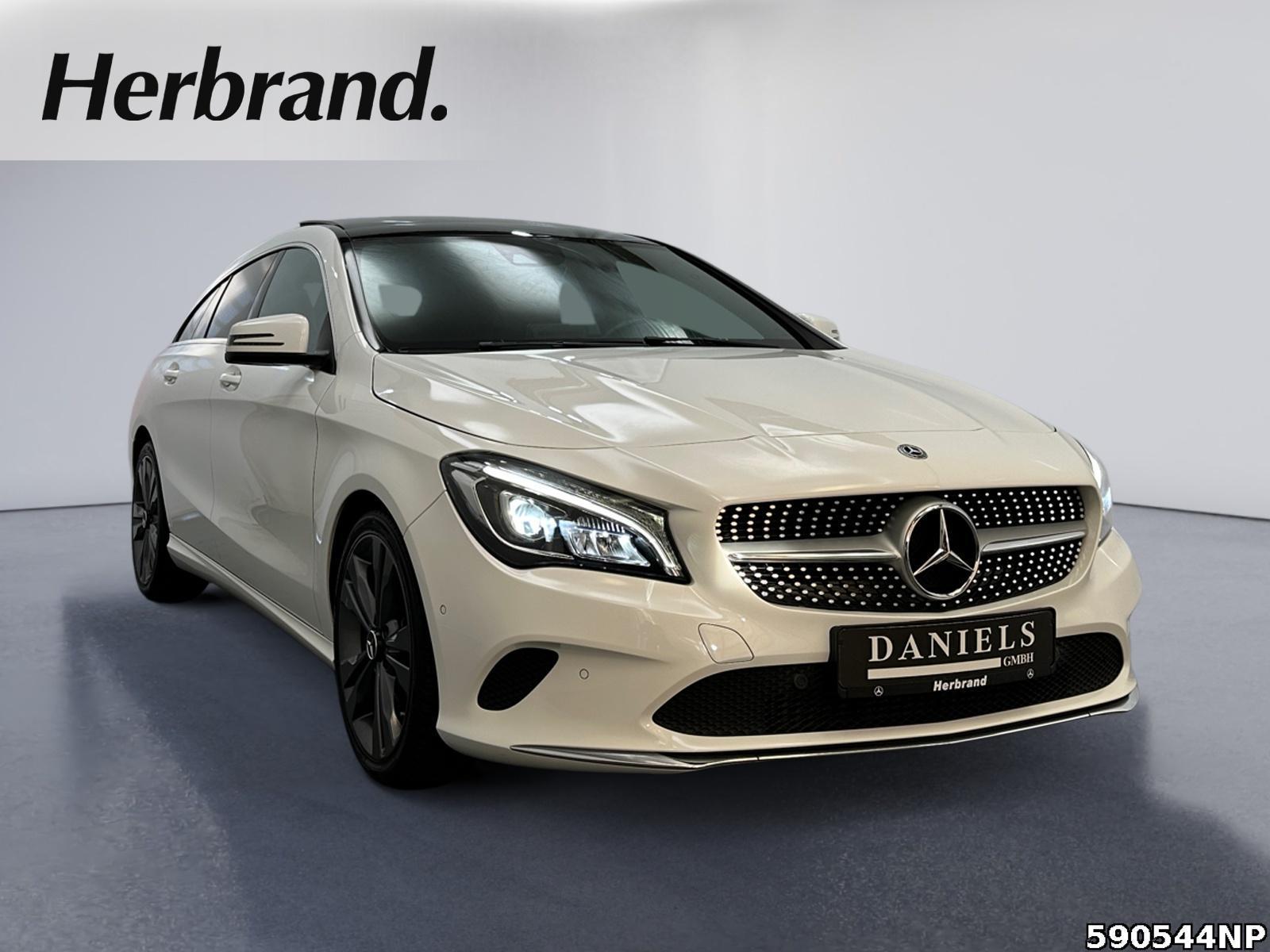 Fahrzeugabbildung Mercedes-Benz CLA 200 Shooting Brake Urban Pano Kamera Ambient