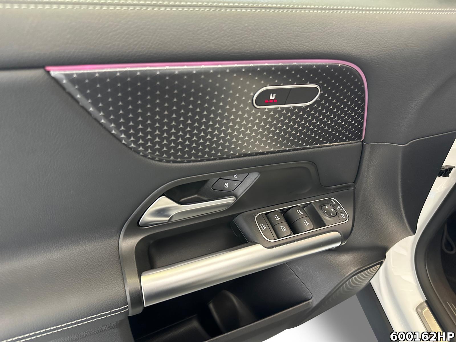 Fahrzeugabbildung Mercedes-Benz EQA Progressive Pano Ambiente Distronic LED