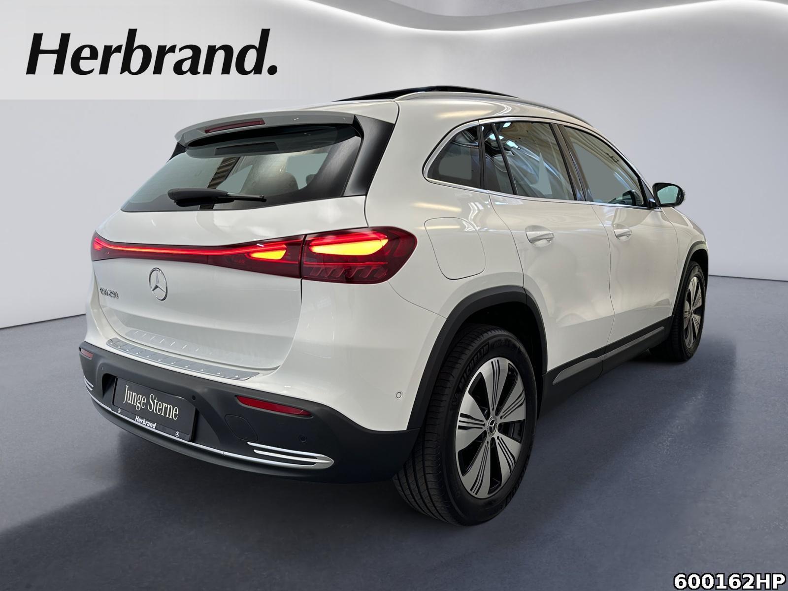 Fahrzeugabbildung Mercedes-Benz EQA Progressive Pano Ambiente Distronic LED