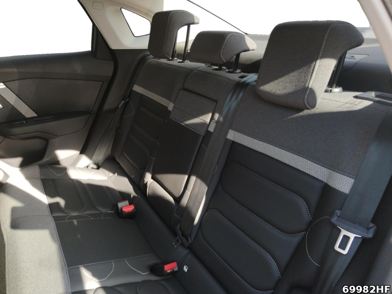 Fahrzeugabbildung Citroën C4 X 1.2 PureTech 130 Max (EURO 6e)