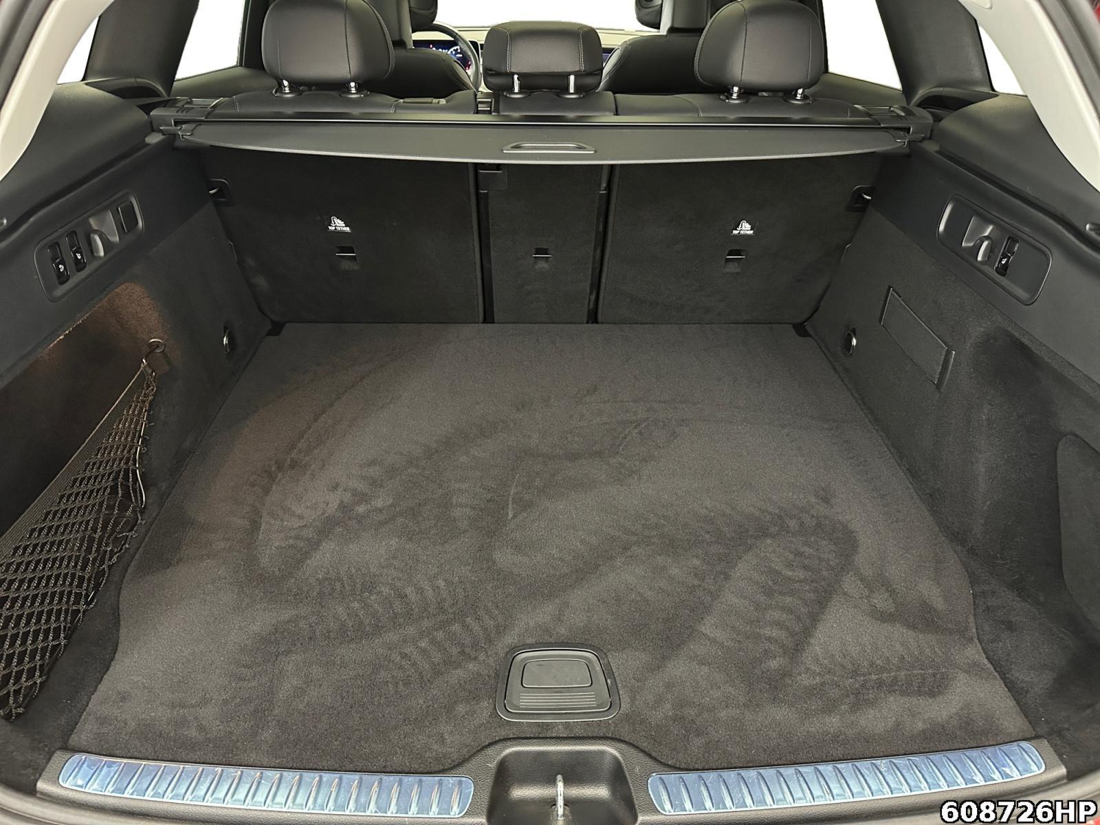 Fahrzeugabbildung Mercedes-Benz GLC 200 AMG Night Pano Digital-Light Memory 360
