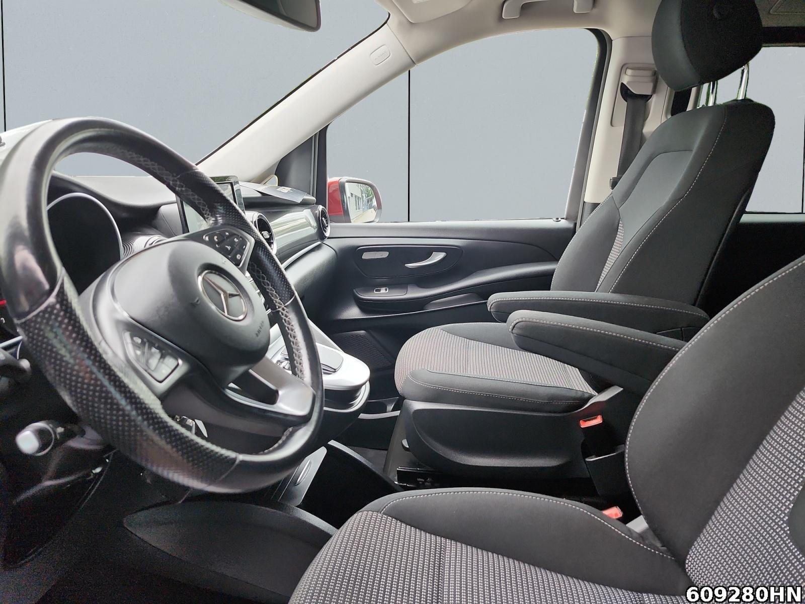 Fahrzeugabbildung Mercedes-Benz V 220 Edition*kompakt*Navi*LED*Kamera*6-Sitzer*
