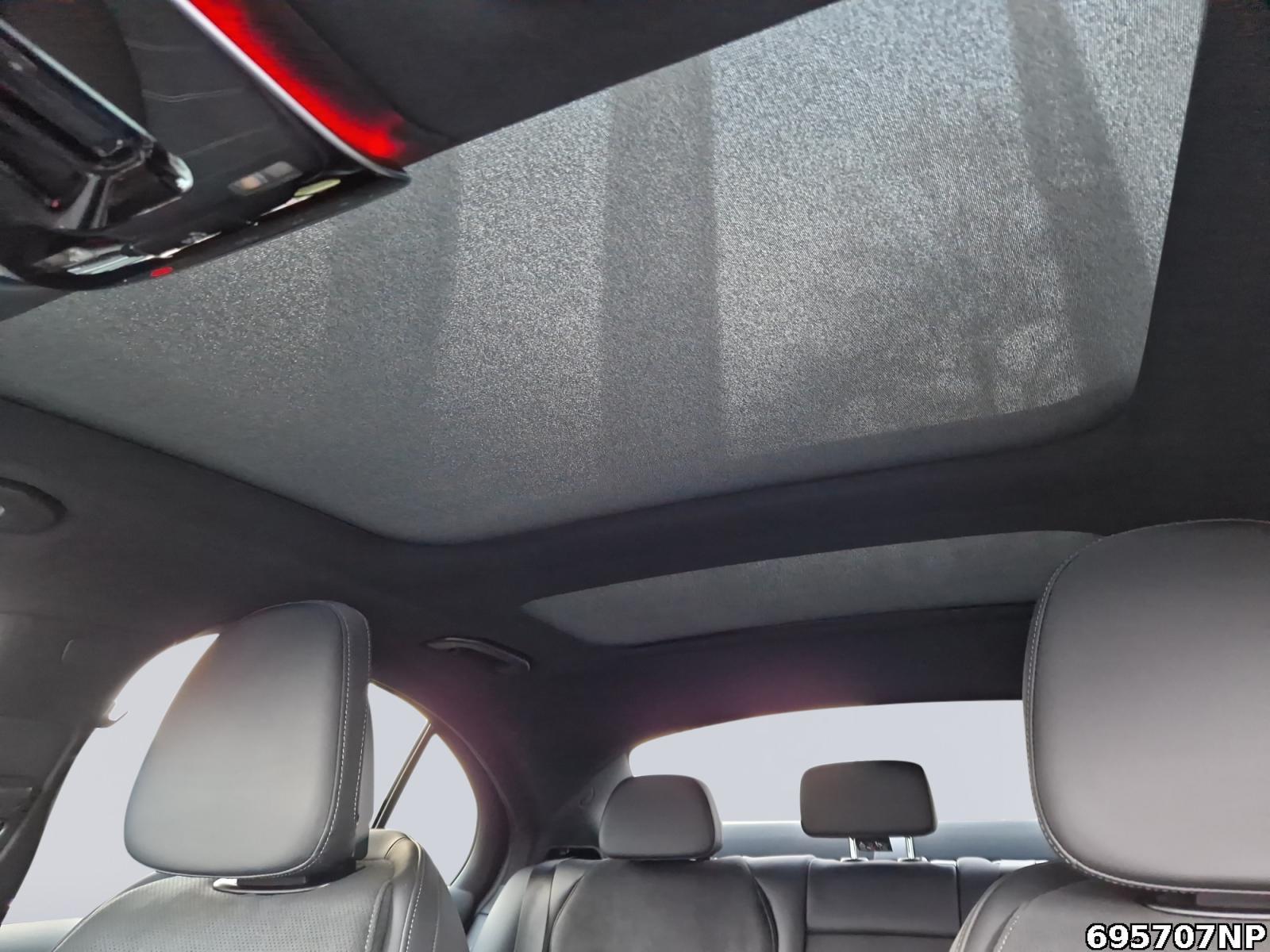 Fahrzeugabbildung Mercedes-Benz E 220 d AMG Night Pano KEYLESS DISTRONIC 21