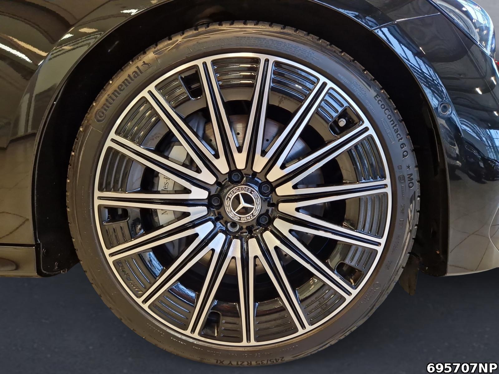 Fahrzeugabbildung Mercedes-Benz E 220 d AMG Night Pano KEYLESS DISTRONIC 21
