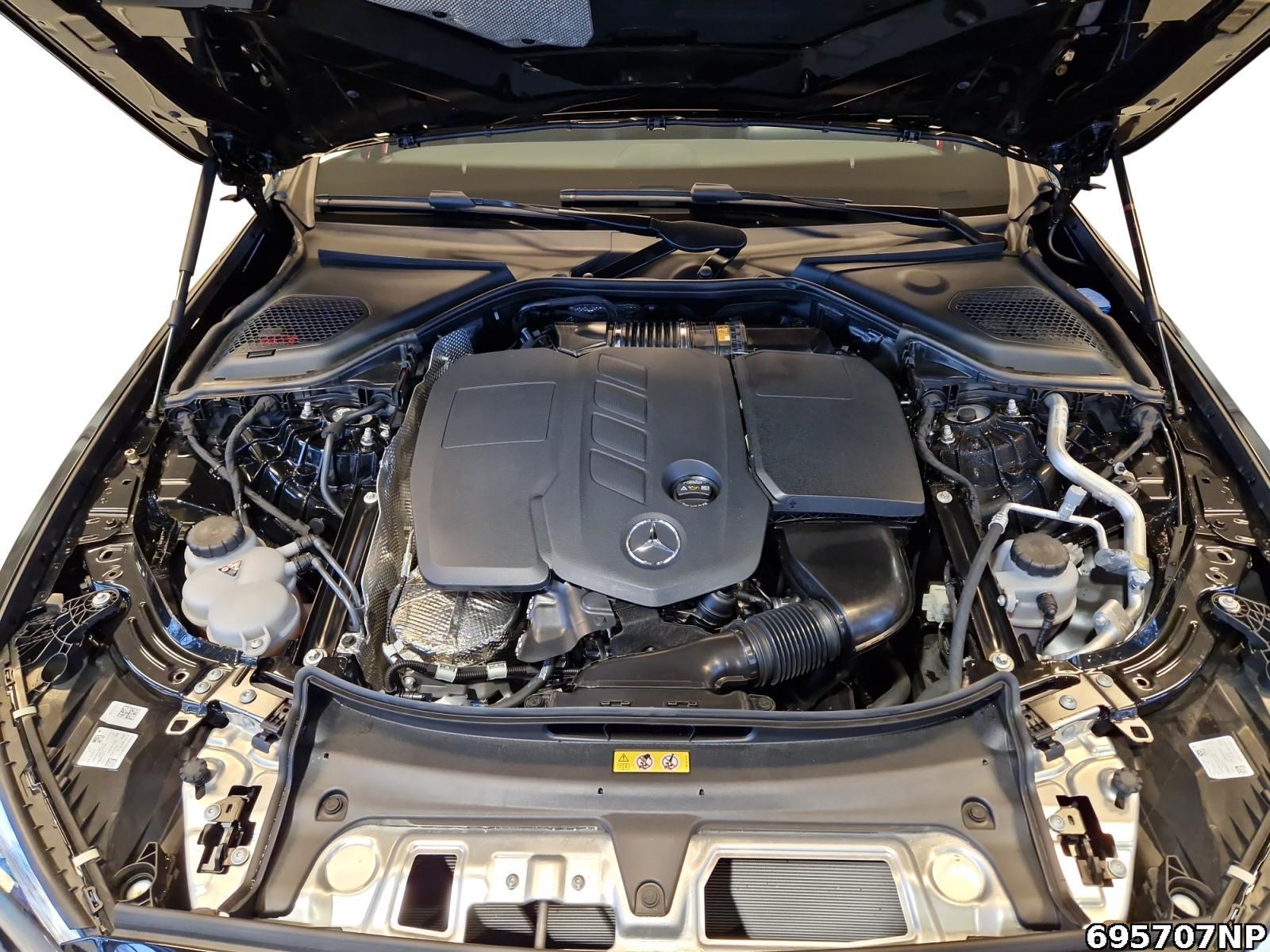 Fahrzeugabbildung Mercedes-Benz E 220 d AMG Night Pano KEYLESS DISTRONIC 21