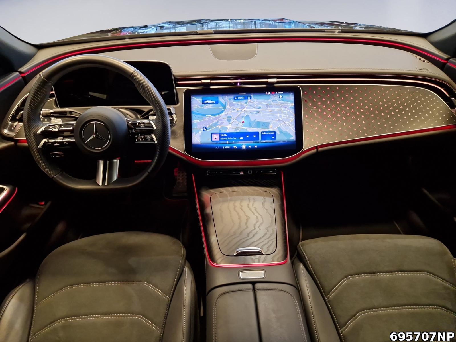 Fahrzeugabbildung Mercedes-Benz E 220 d AMG Night Pano KEYLESS DISTRONIC 21