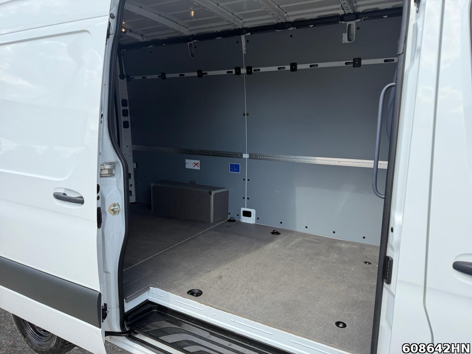 Fahrzeugabbildung Mercedes-Benz Sprinter 319 CDI *LED*AHK3,5t*Distronic*360°*AUT