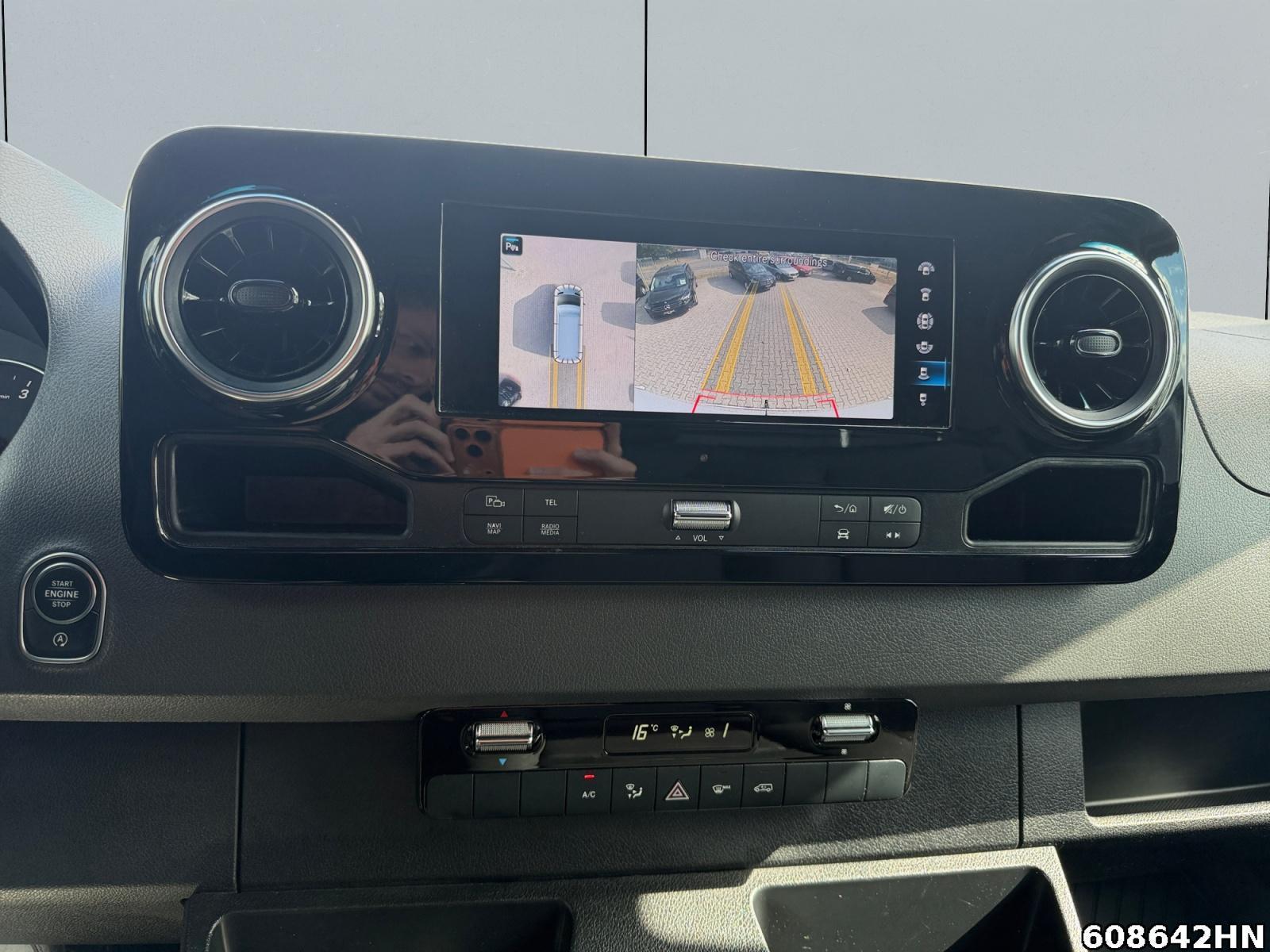 Fahrzeugabbildung Mercedes-Benz Sprinter 319 CDI *LED*AHK3,5t*Distronic*360°*AUT