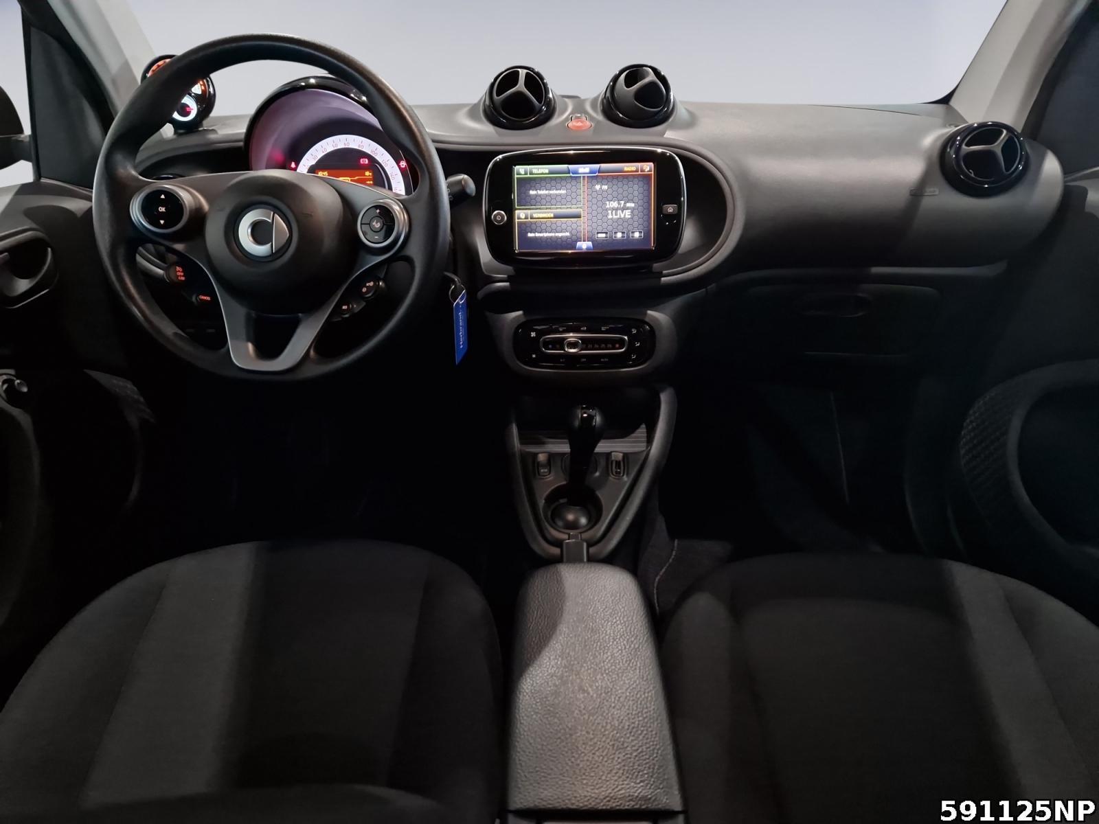 Fahrzeugabbildung Smart ForTwo EQ Coupé 22 kw Einparkhilfe hinten