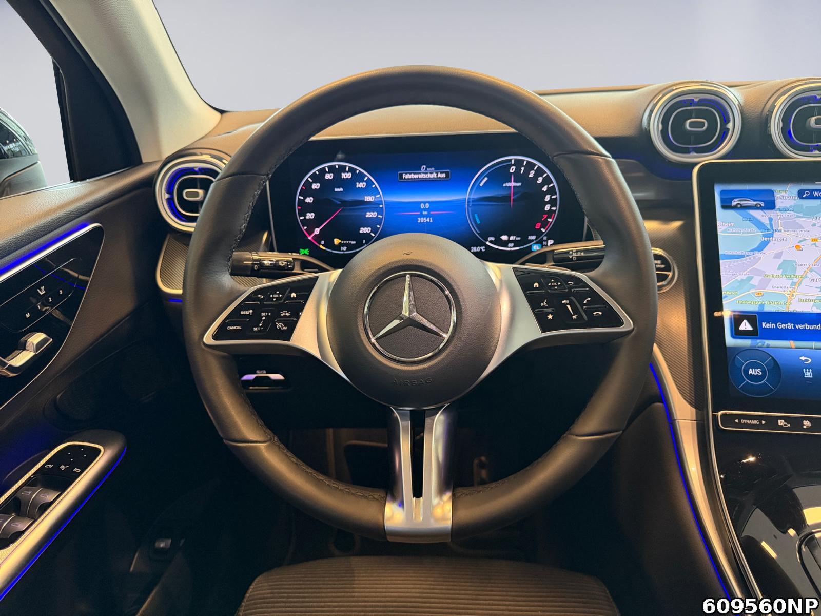 Fahrzeugabbildung Mercedes-Benz GLC 300 e 4M Avantgarde AHK DIGITAL LIGHT 360°.