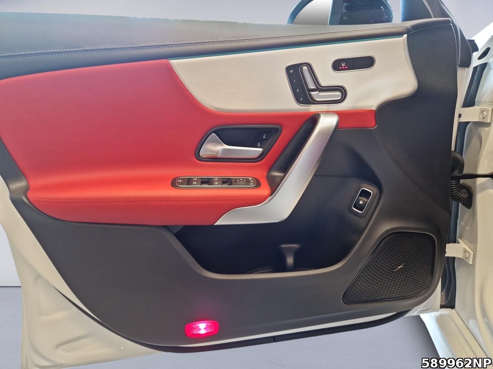 Fahrzeugabbildung Mercedes-Benz CLA 250 Shooting Brake e AMG Leder Night 360