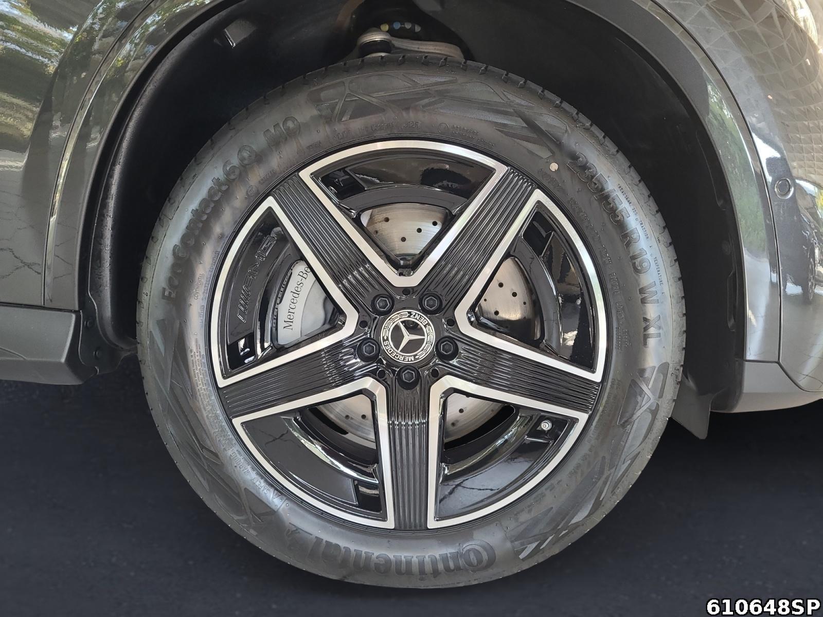 Fahrzeugabbildung Mercedes-Benz GLC 300 de 4M AMG Premium+ AHK Pano Burmester