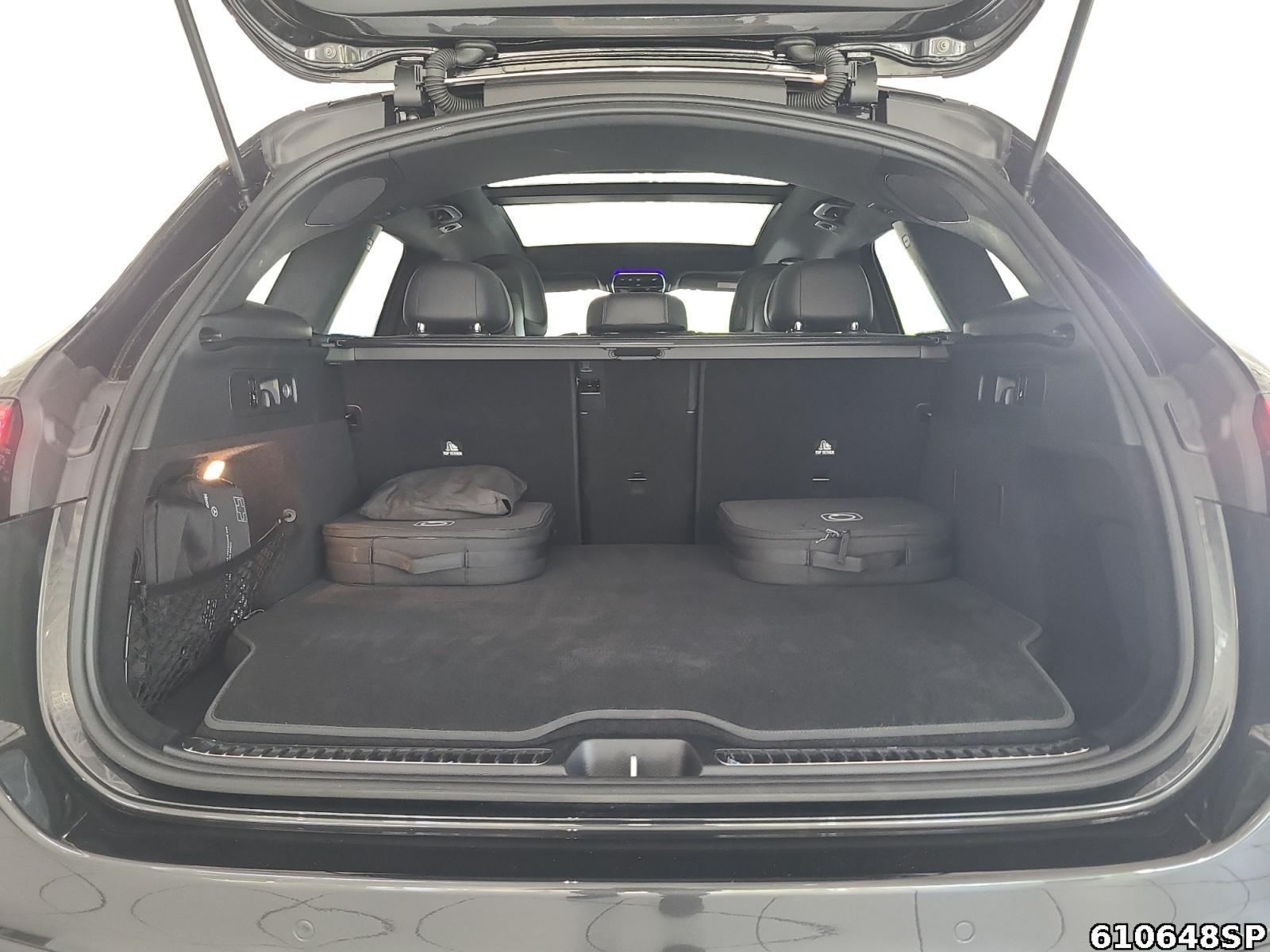 Fahrzeugabbildung Mercedes-Benz GLC 300 de 4M AMG Premium+ AHK Pano Burmester