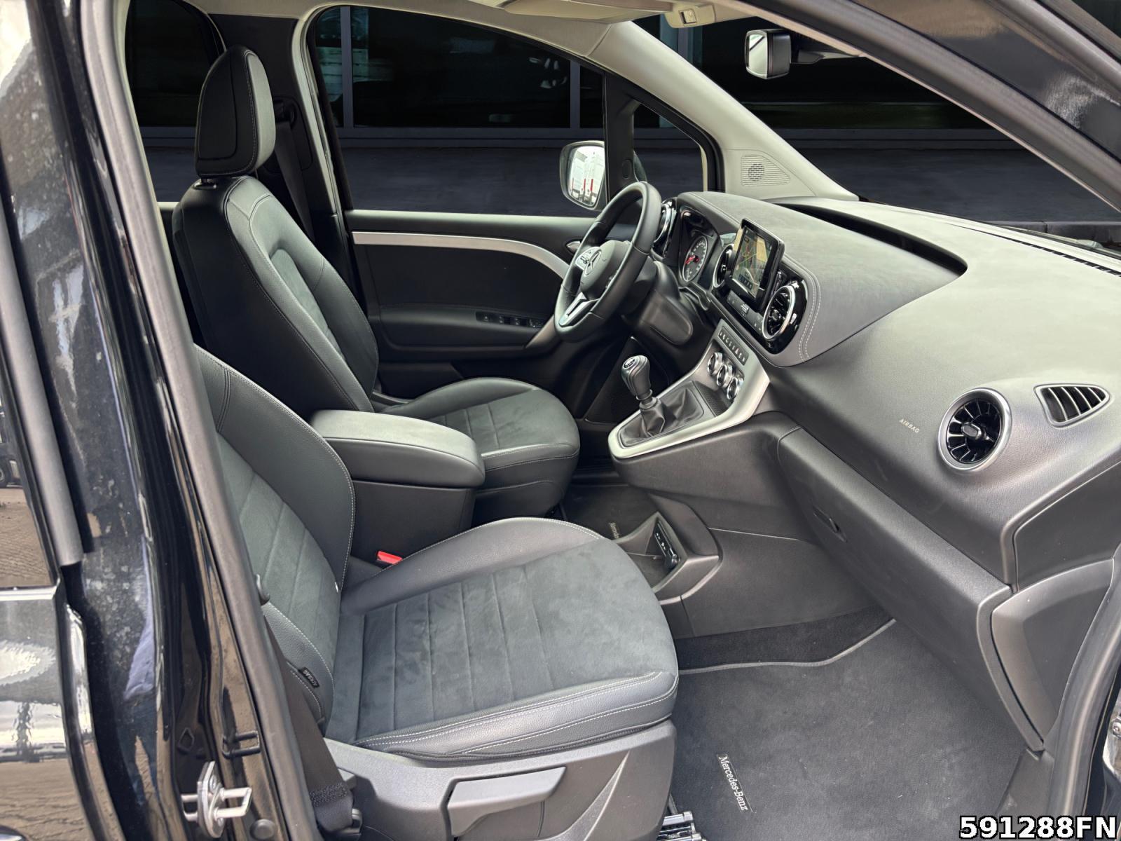 Fahrzeugabbildung Mercedes-Benz T-Klasse T 180 d PROGRESSIVE Standard