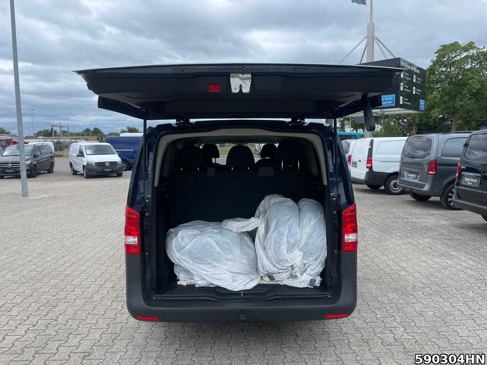 Fahrzeugabbildung Mercedes-Benz Vito 114 CDI *Klima*AHK*8-Sitzer*Navi*Tempomat*