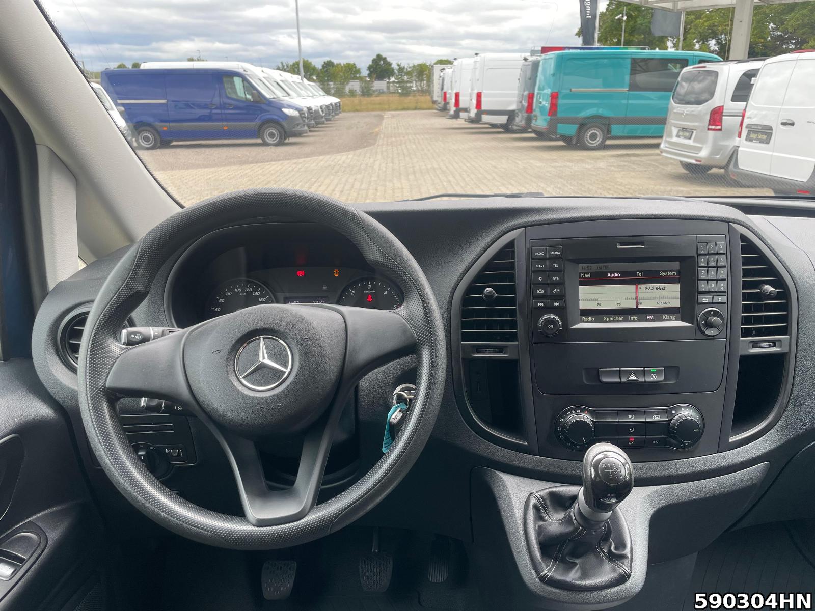 Fahrzeugabbildung Mercedes-Benz Vito 114 CDI *Klima*AHK*8-Sitzer*Navi*Tempomat*