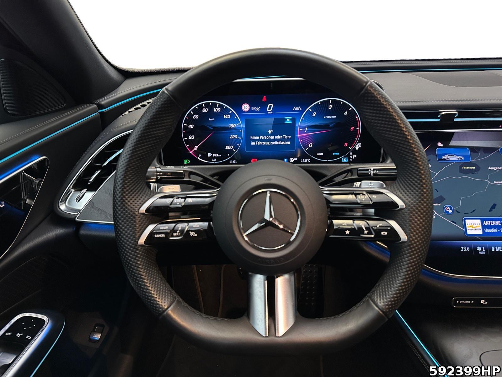 Fahrzeugabbildung Mercedes-Benz E 220 d AMG Night DISTRONIC Ambiente KEYLESS