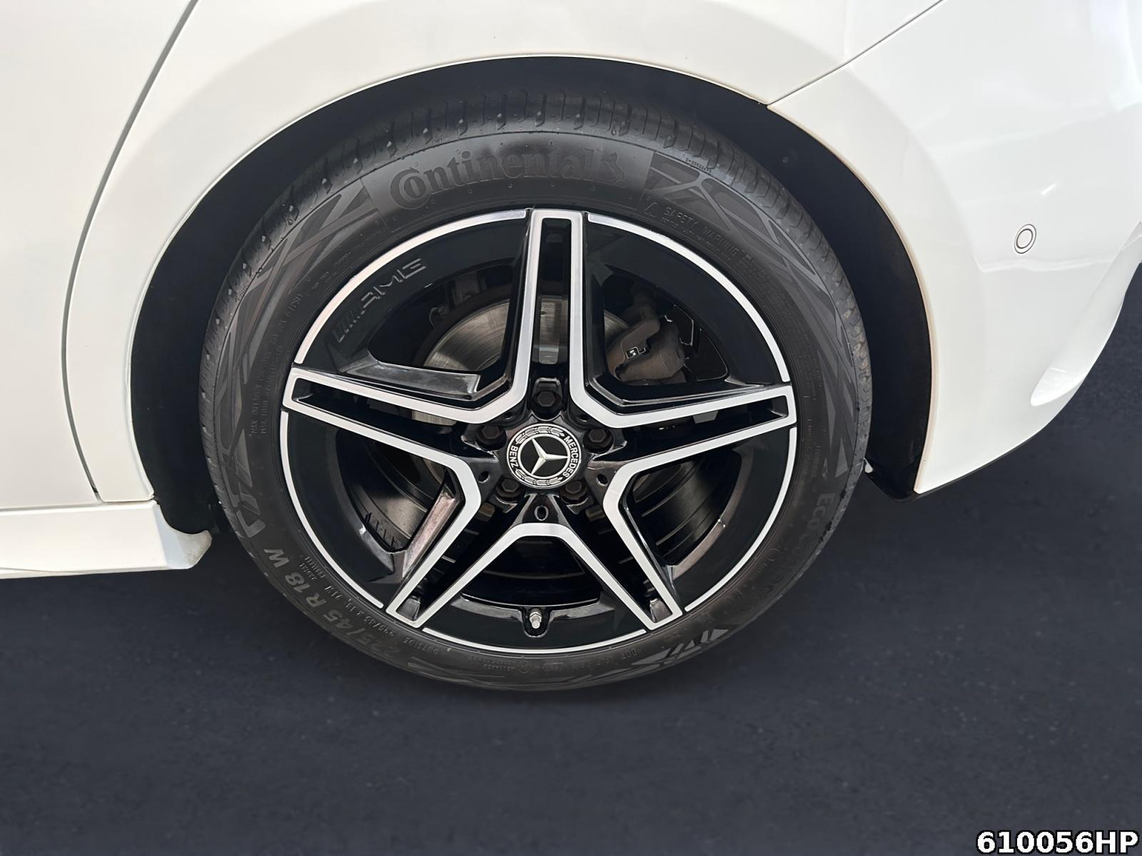 Fahrzeugabbildung Mercedes-Benz A 180 AMG Multibeam Soundsyst 360° Night Totw.