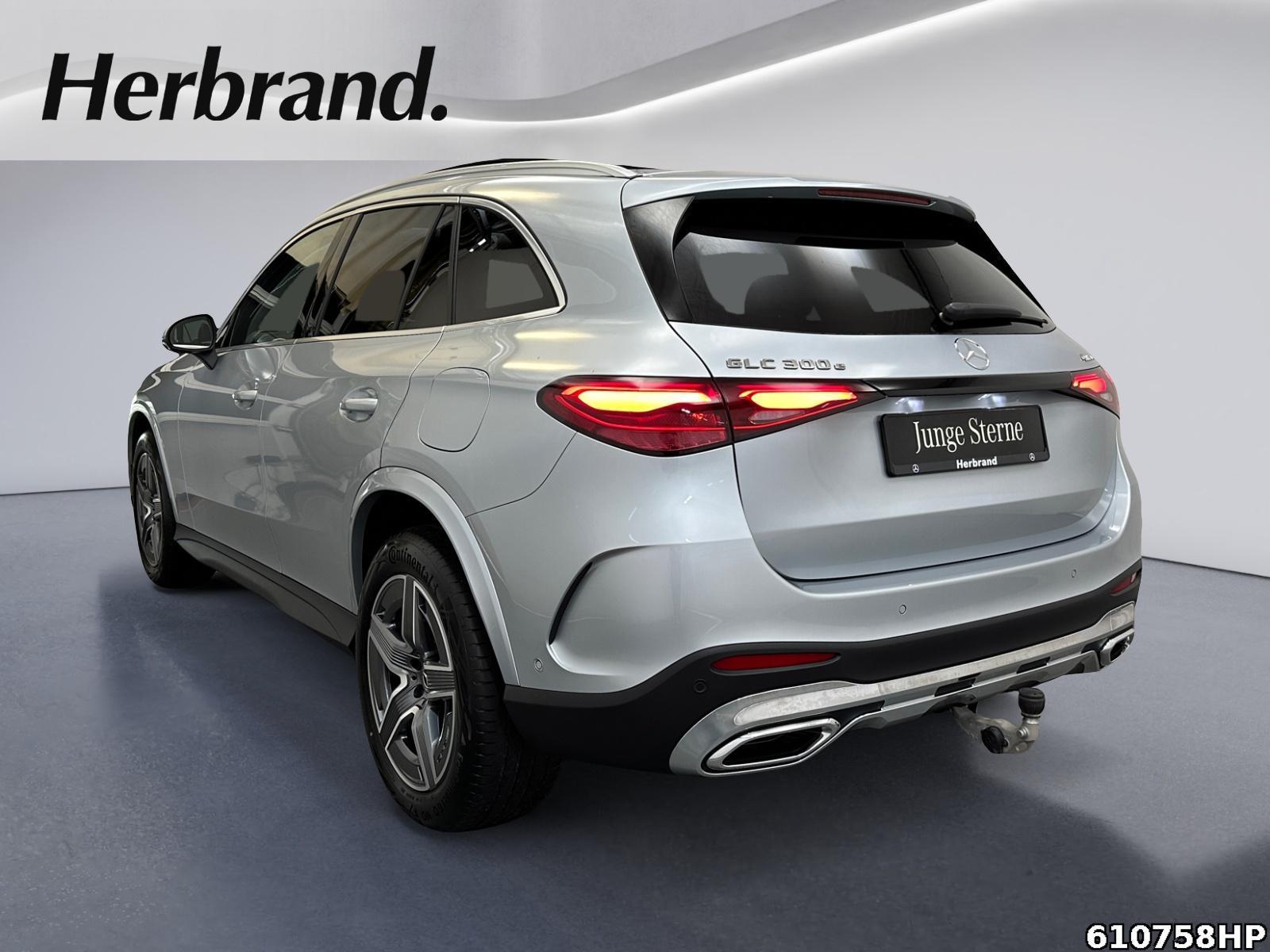 Fahrzeugabbildung Mercedes-Benz GLC 300 e 4M AMG Pano AHK 360° Burmester Memory