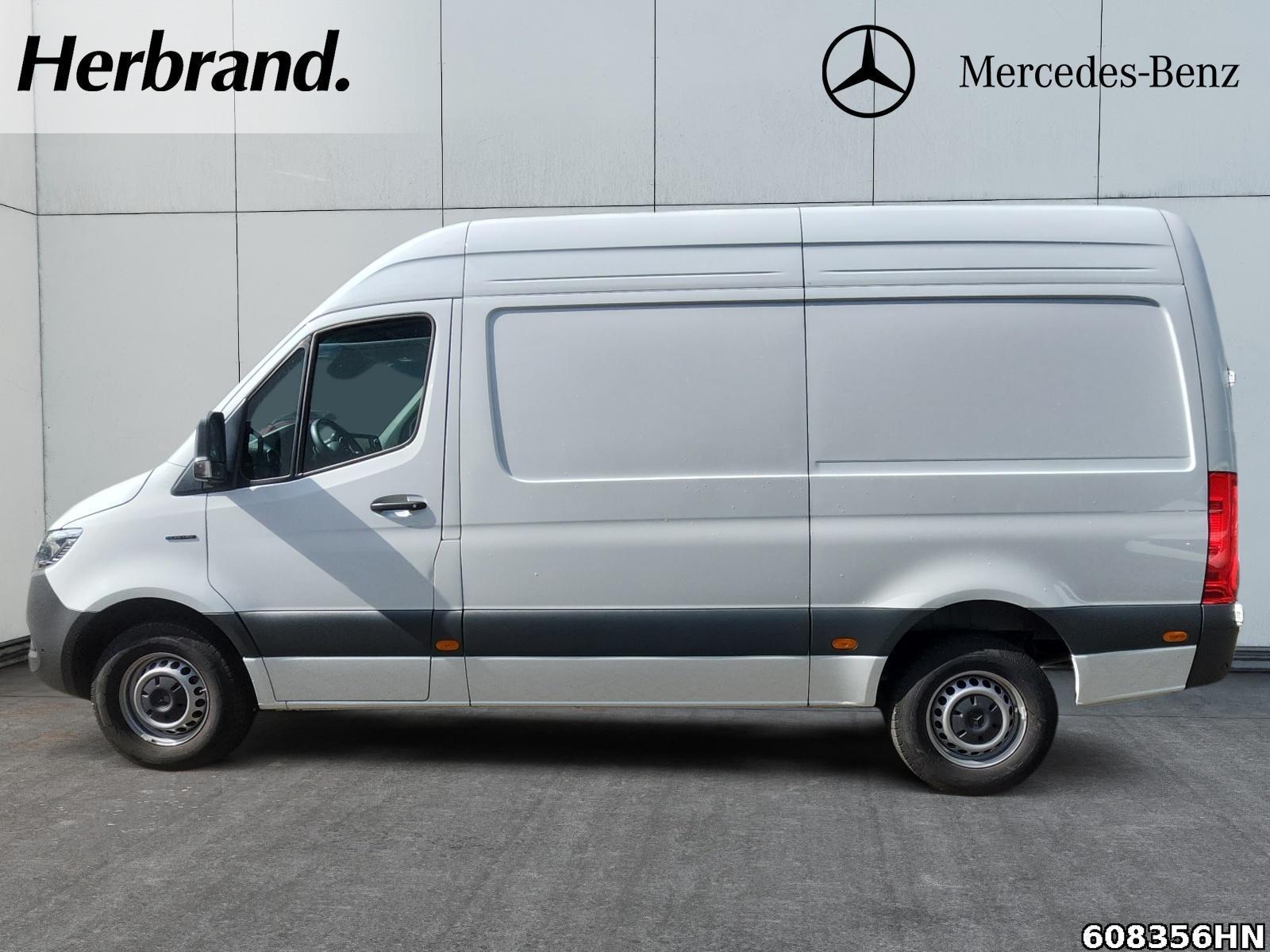 Fahrzeugabbildung Mercedes-Benz eSprinter 414 Kasten*L2H2*BOTT Regale*LED*TOP!