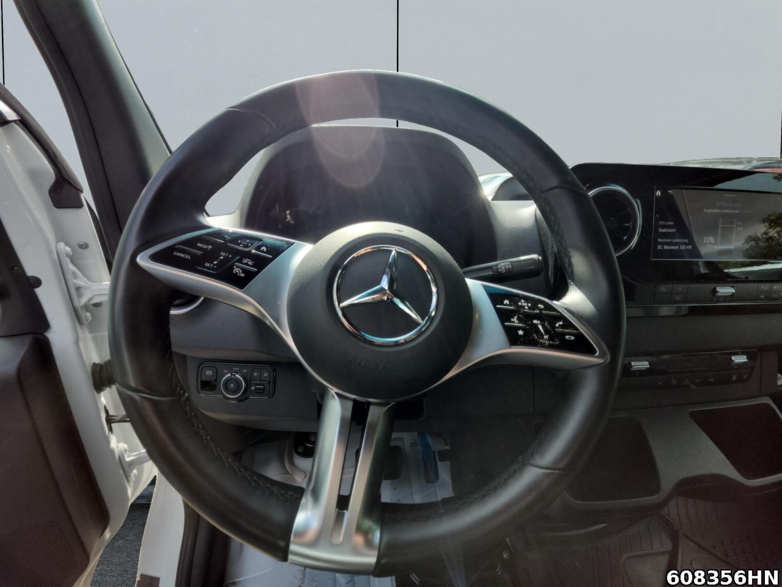 Fahrzeugabbildung Mercedes-Benz eSprinter 414 Kasten*L2H2*BOTT Regale*LED*TOP!
