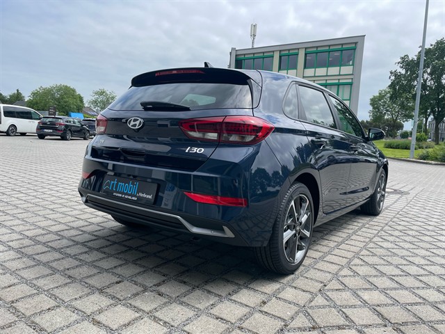 Fahrzeugabbildung Hyundai i30 ADVANTAGE