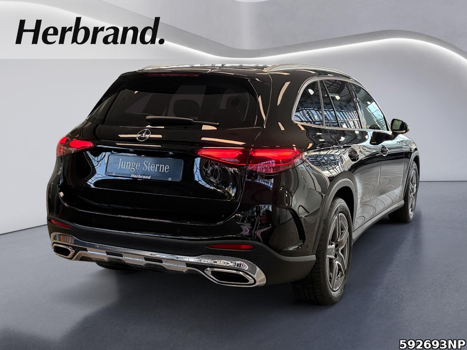 Fahrzeugabbildung Mercedes-Benz GLC 300 d 4M AMG AHK Pano LED Kamera Memory Totw