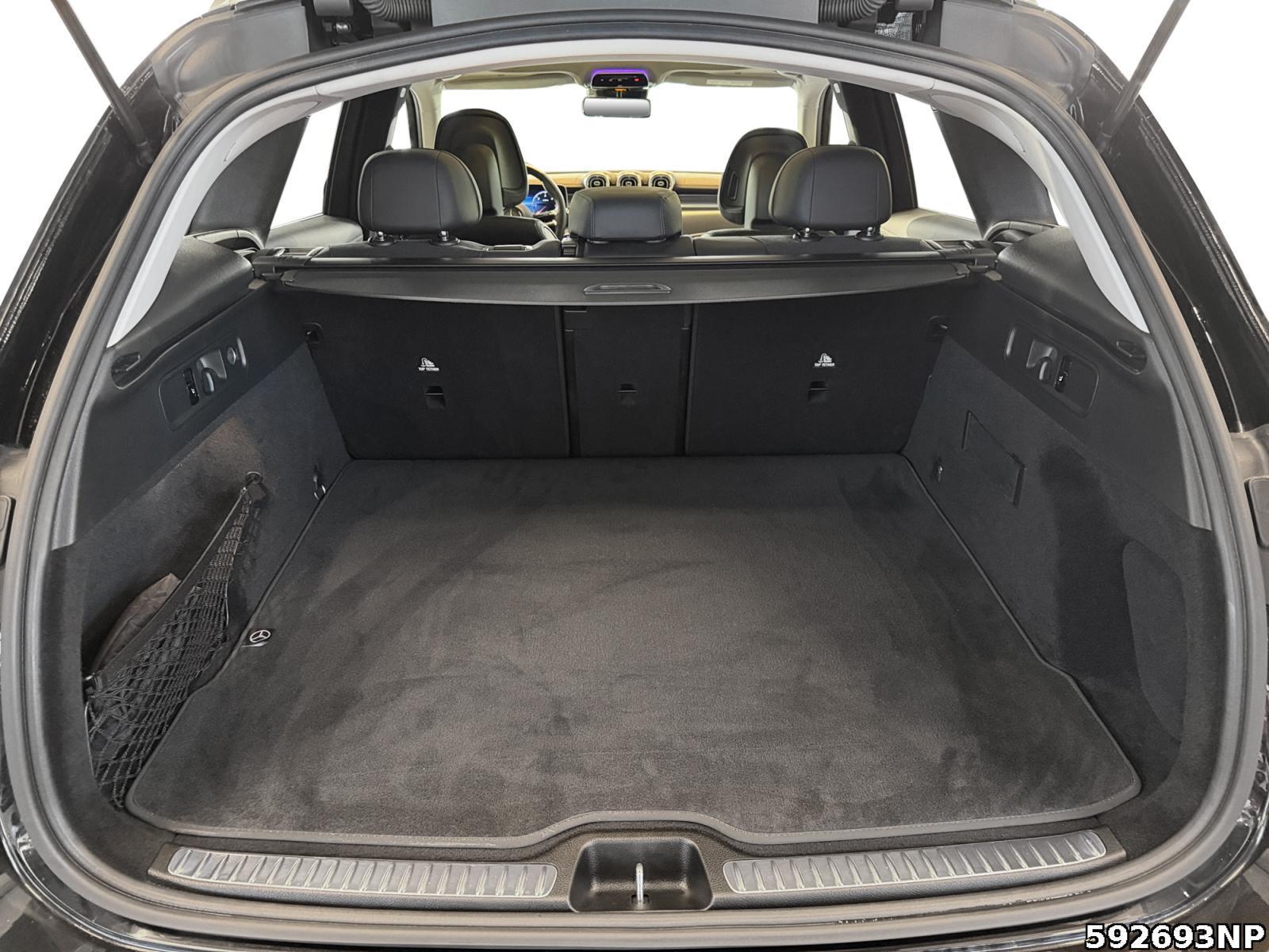 Fahrzeugabbildung Mercedes-Benz GLC 300 d 4M AMG AHK Pano LED Kamera Memory Totw