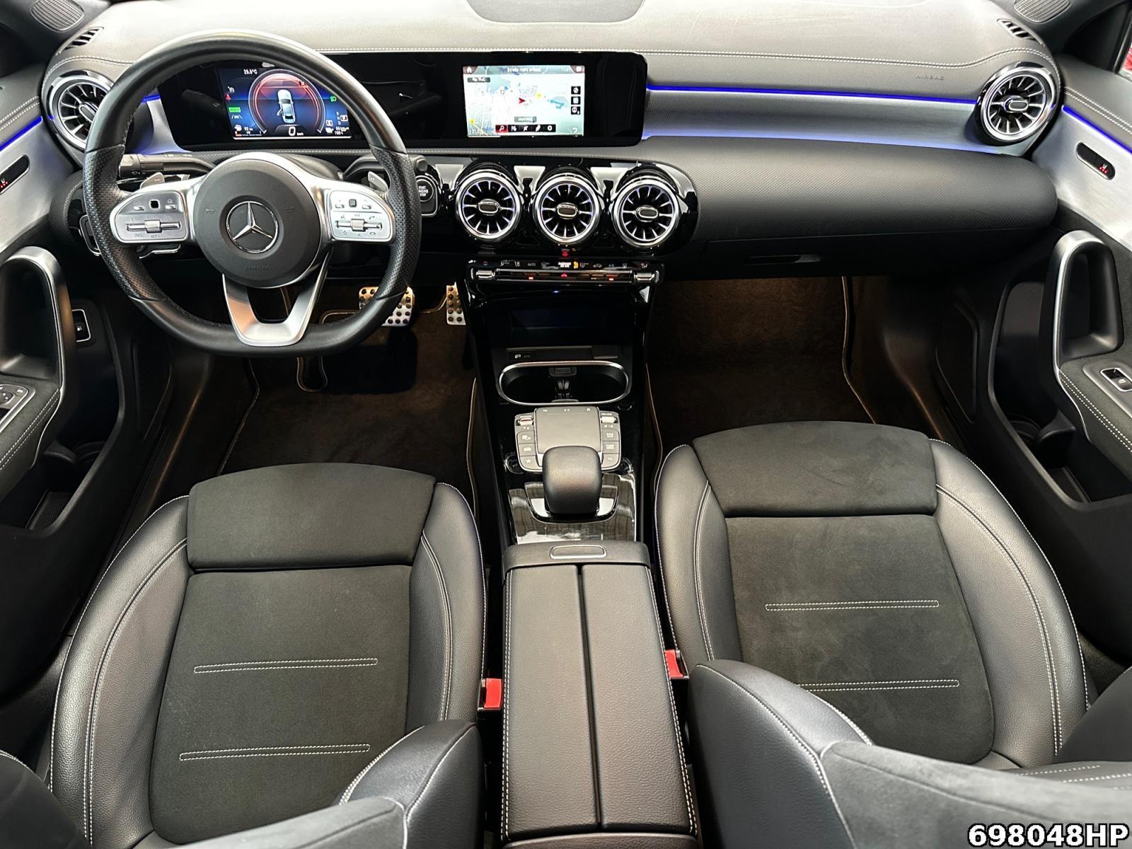 Fahrzeugabbildung Mercedes-Benz A 250 AMG EDITION 2020 Night-Paket Ambientebel
