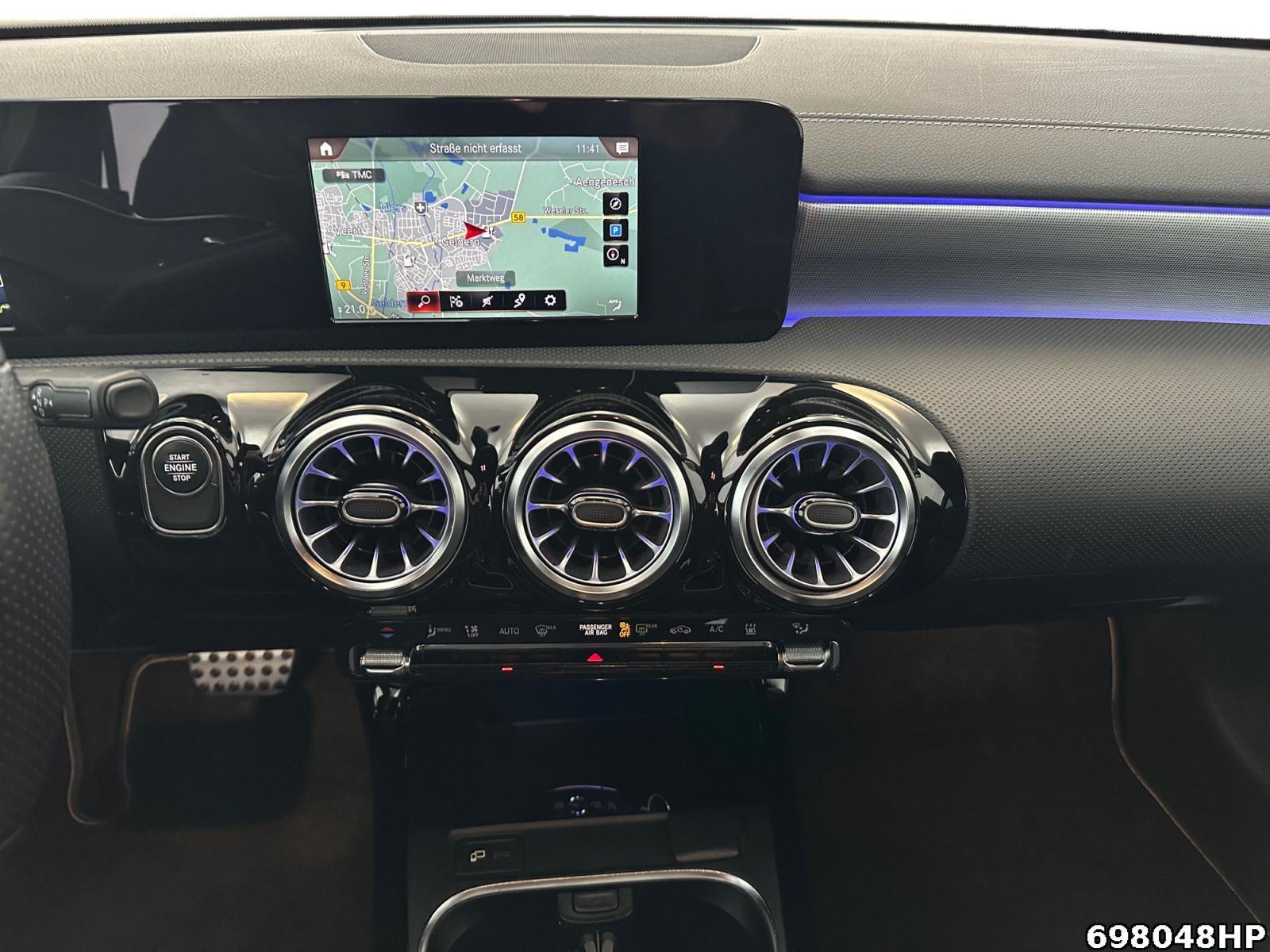 Fahrzeugabbildung Mercedes-Benz A 250 AMG EDITION 2020 Night-Paket Ambientebel