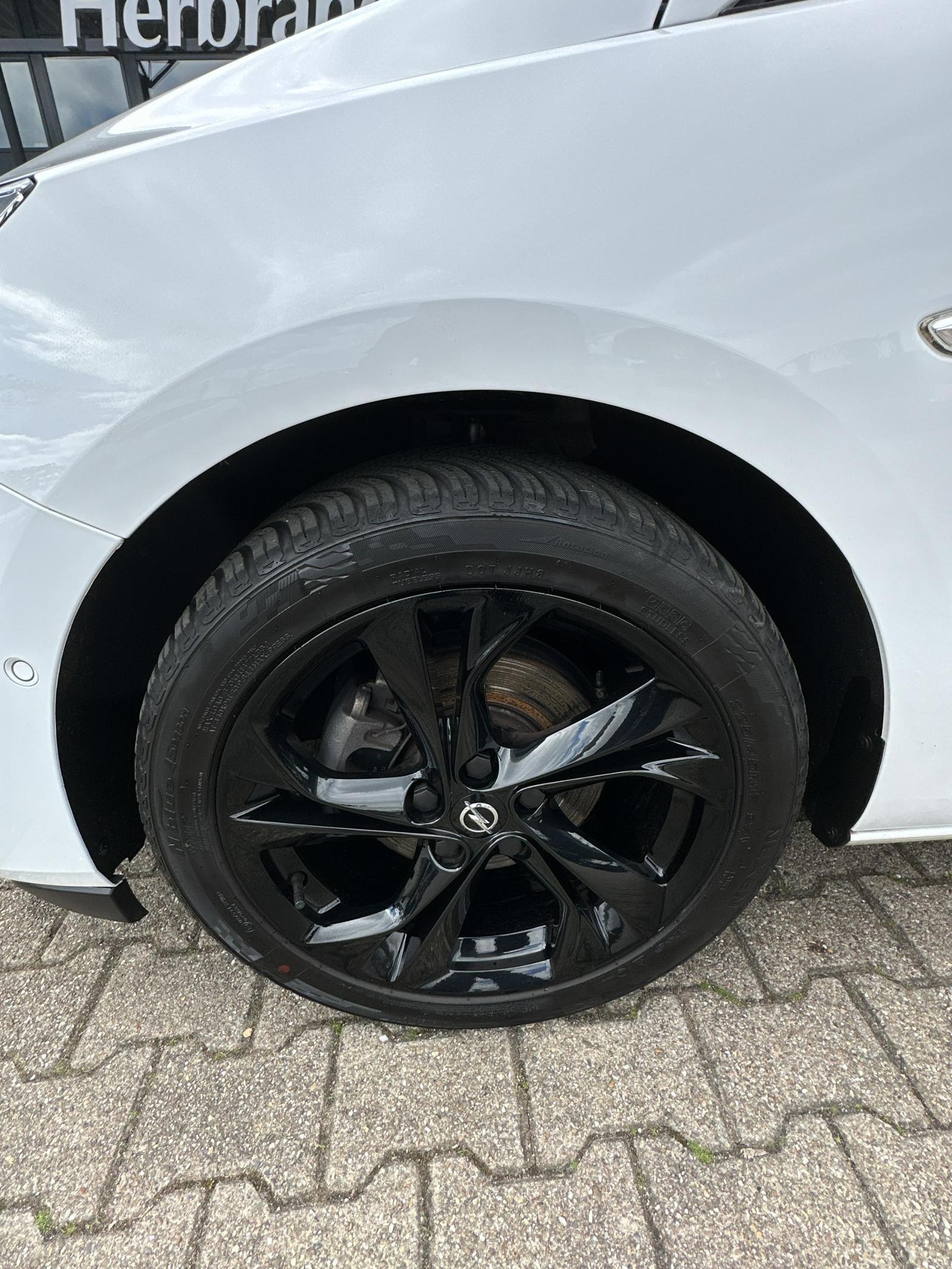 Fahrzeugabbildung Opel Astra Design & Tech+NAVI+SHZ+USB+LED+S&S+PDC+