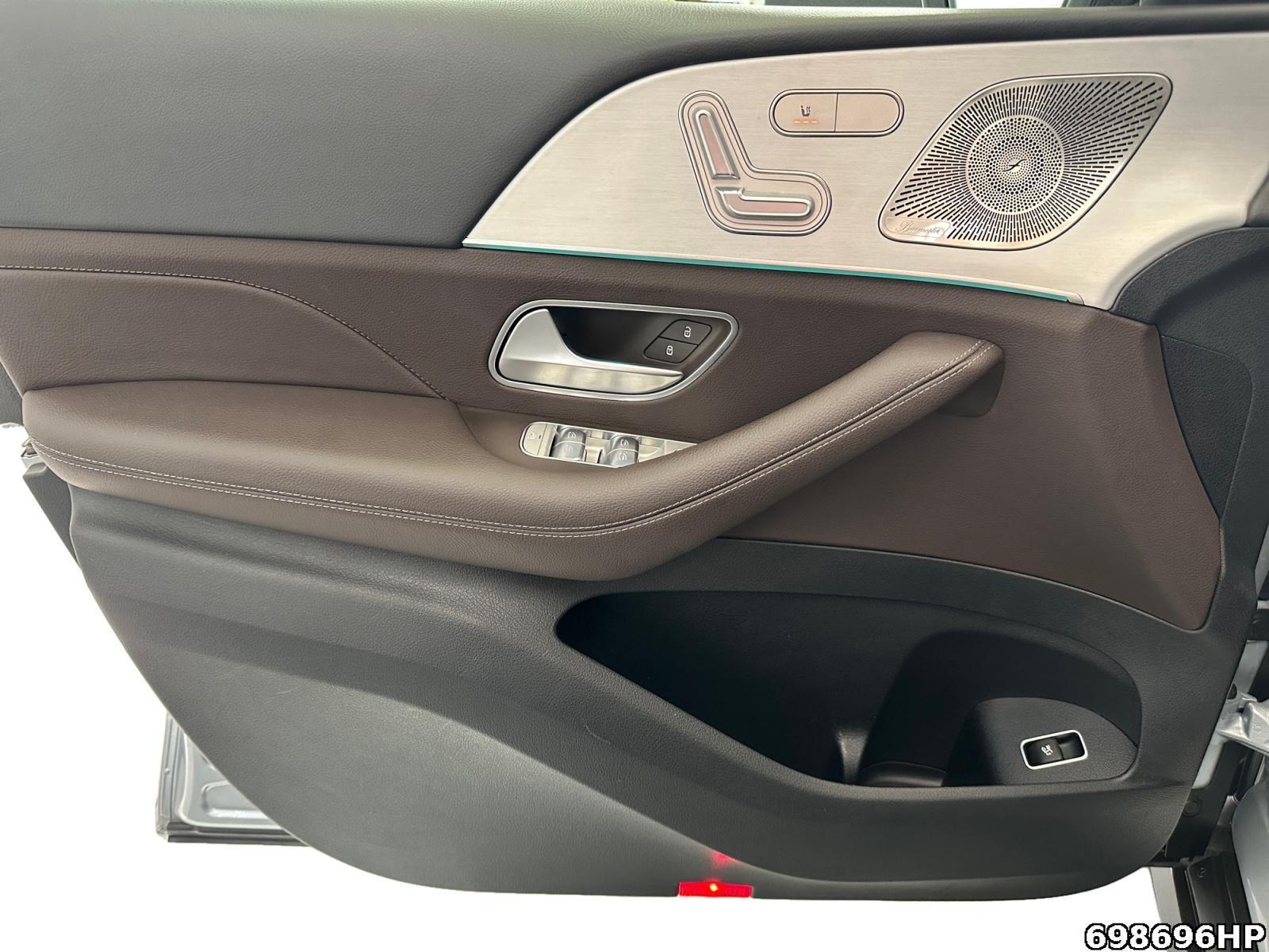 Fahrzeugabbildung Mercedes-Benz GLE 350 de 4M Panorama Burmester DISTRONIC