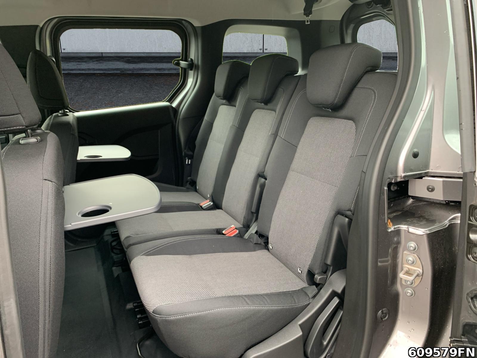 Fahrzeugabbildung Mercedes-Benz Citan PROGR. PLUS *KLIMAAUTOM.*KAM*LENKRADHEIZ*