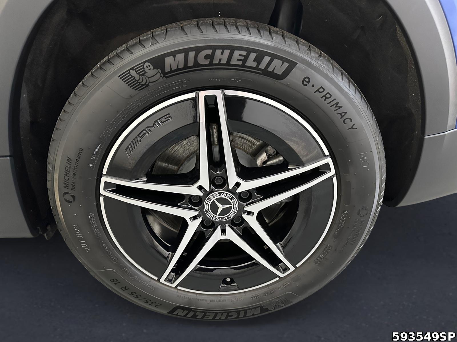 Fahrzeugabbildung Mercedes-Benz EQB AMG Pano LED DISTRONIC Ambiente 18LM.