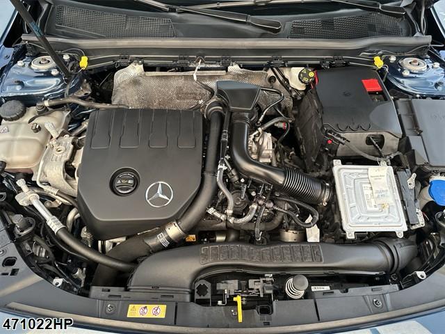 Fahrzeugabbildung Mercedes-Benz CLA 200 Shooting Brake AMG Panorama Anhängerk.